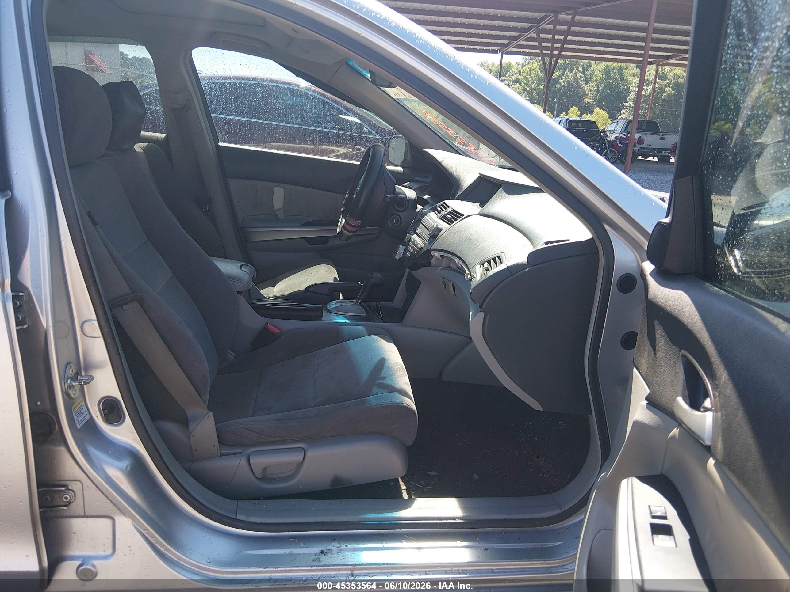 2008 Honda Accord 2.4 Ex Silver vin: JHMCP26718C021716