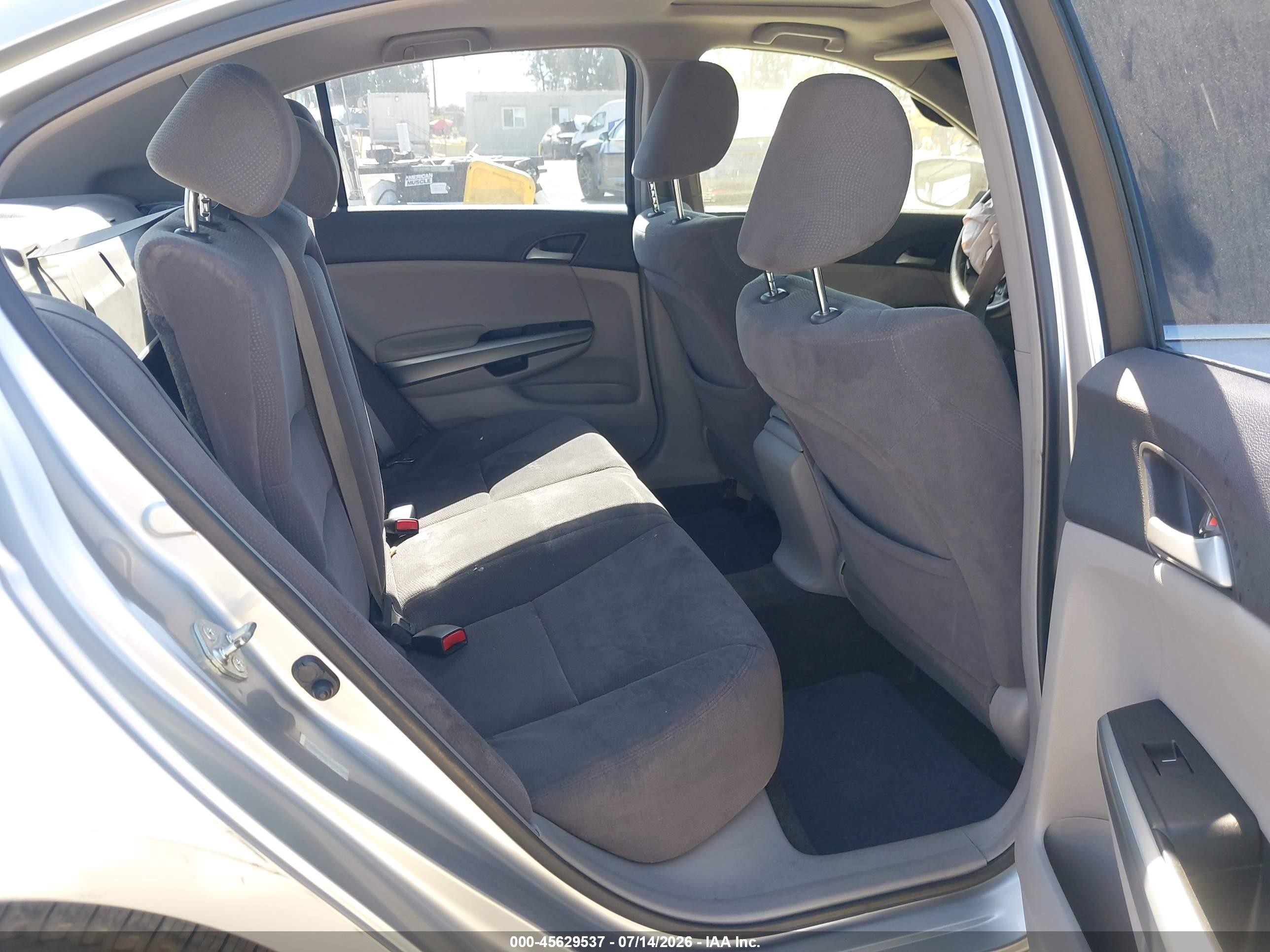 2008 Honda Accord 2.4 Ex Silver vin: JHMCP26728C043093
