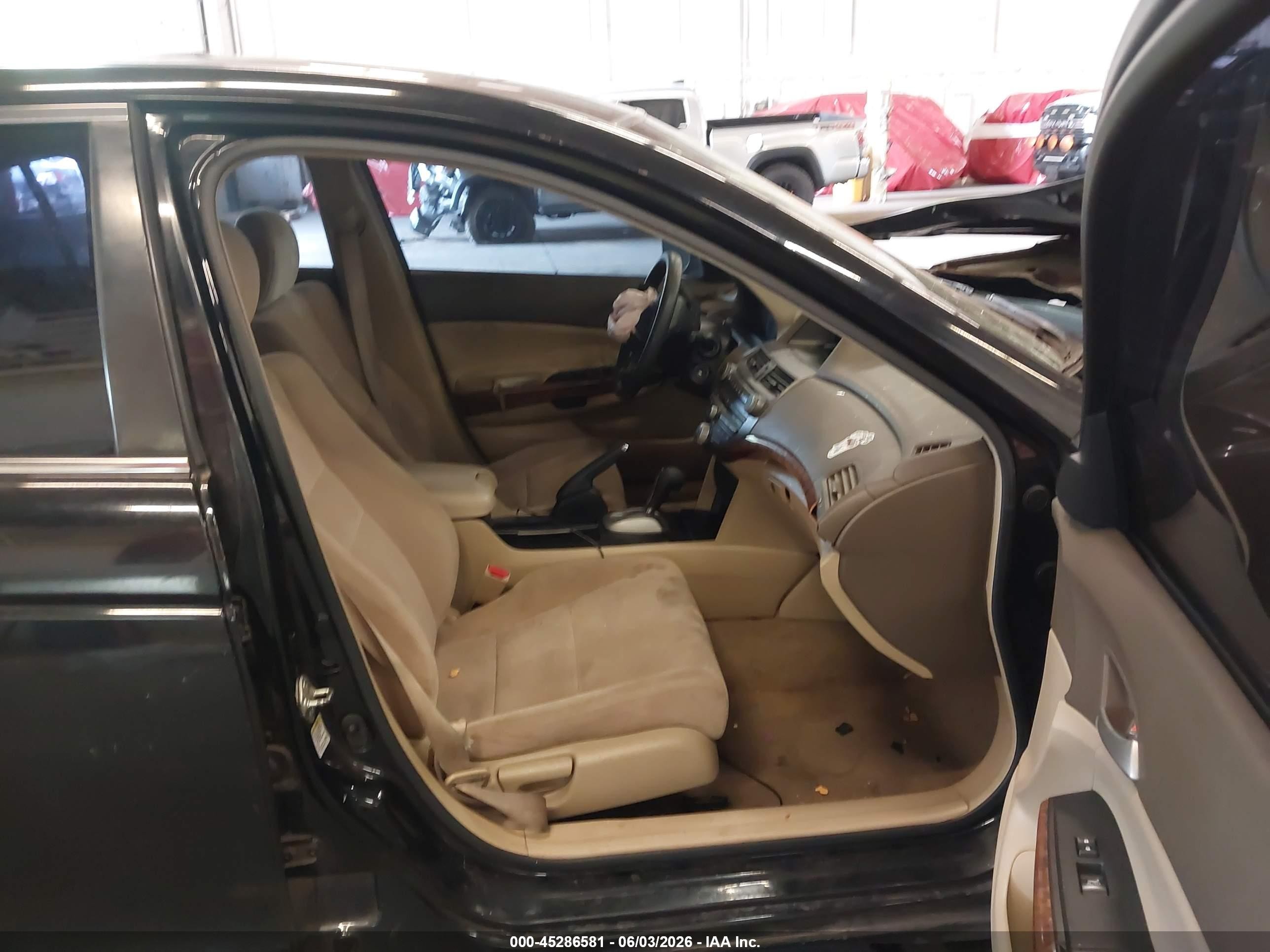 2008 Honda Accord 2.4 Ex Black vin: JHMCP26738C055513