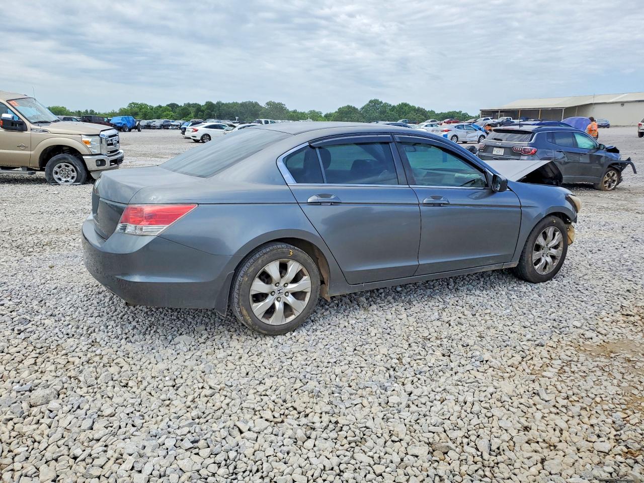 2008 Hond Accord Gray vin: JHMCP26748C012041