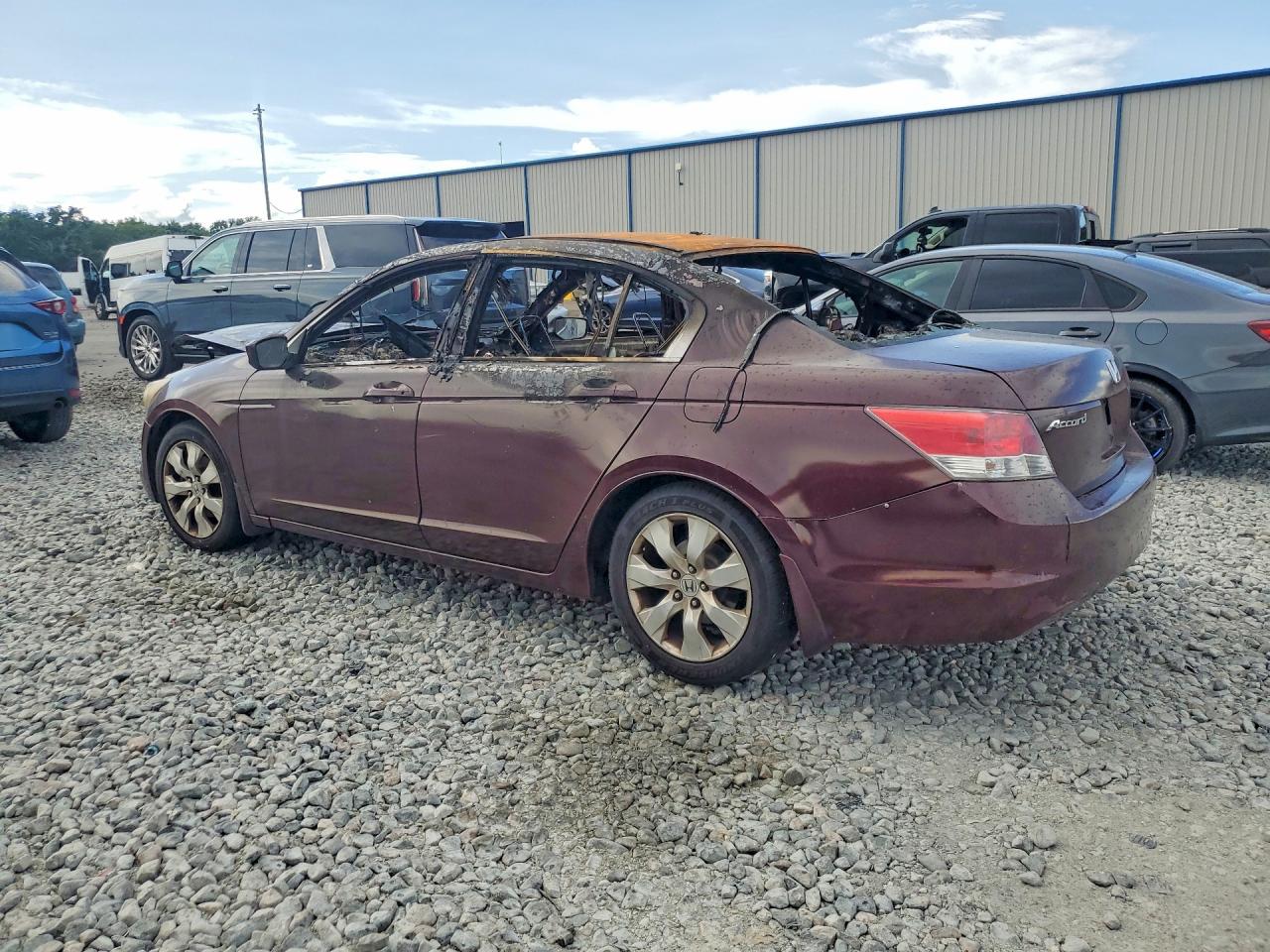 2008 Honda Accord Ex Burgundy vin: JHMCP26748C052670