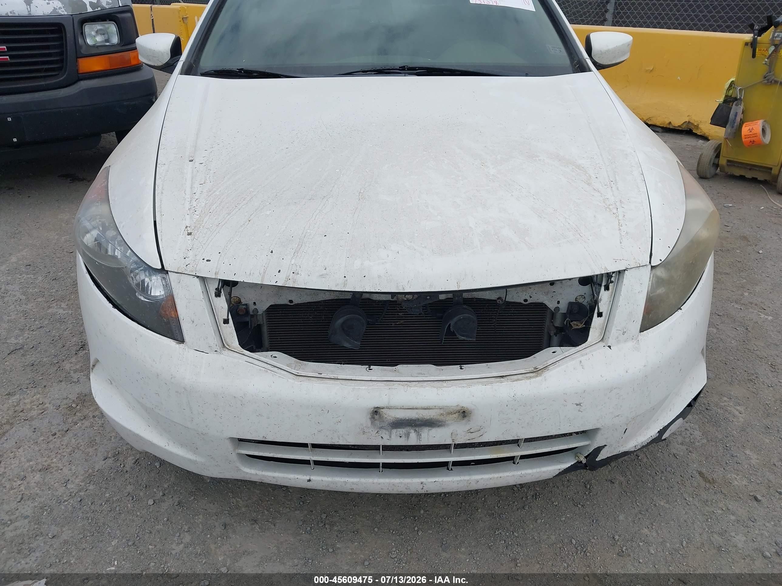 2008 Honda Accord 2.4 Ex White vin: JHMCP26758C030872
