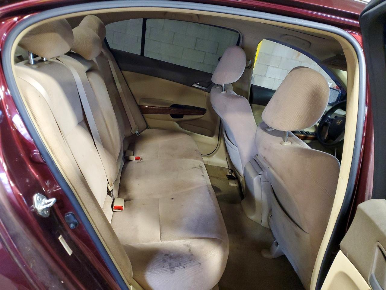 2008 Honda Accord Ex Burgundy vin: JHMCP26768C048622
