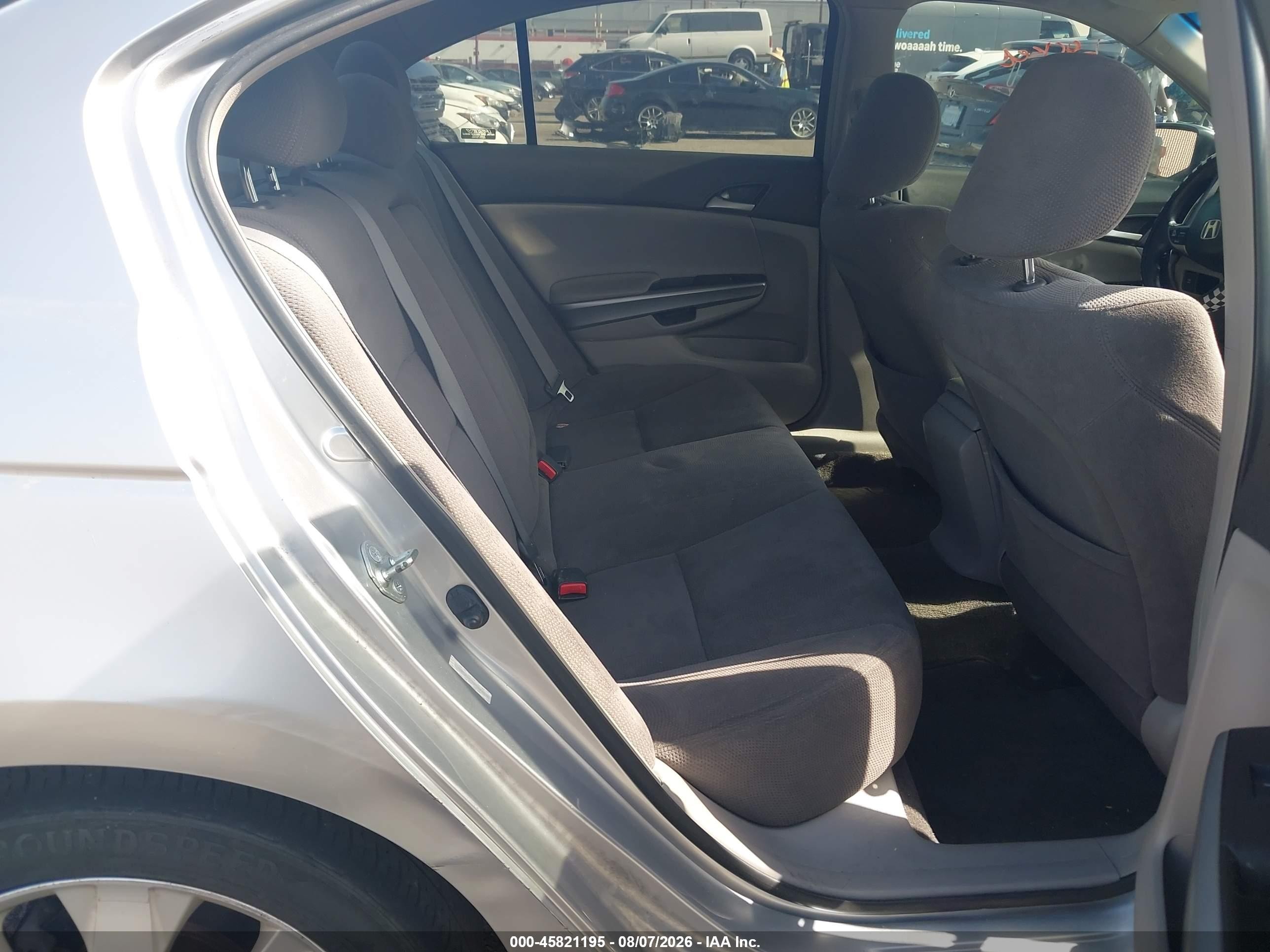 2008 Honda Accord 2.4 Ex Silver vin: JHMCP26768CO47535