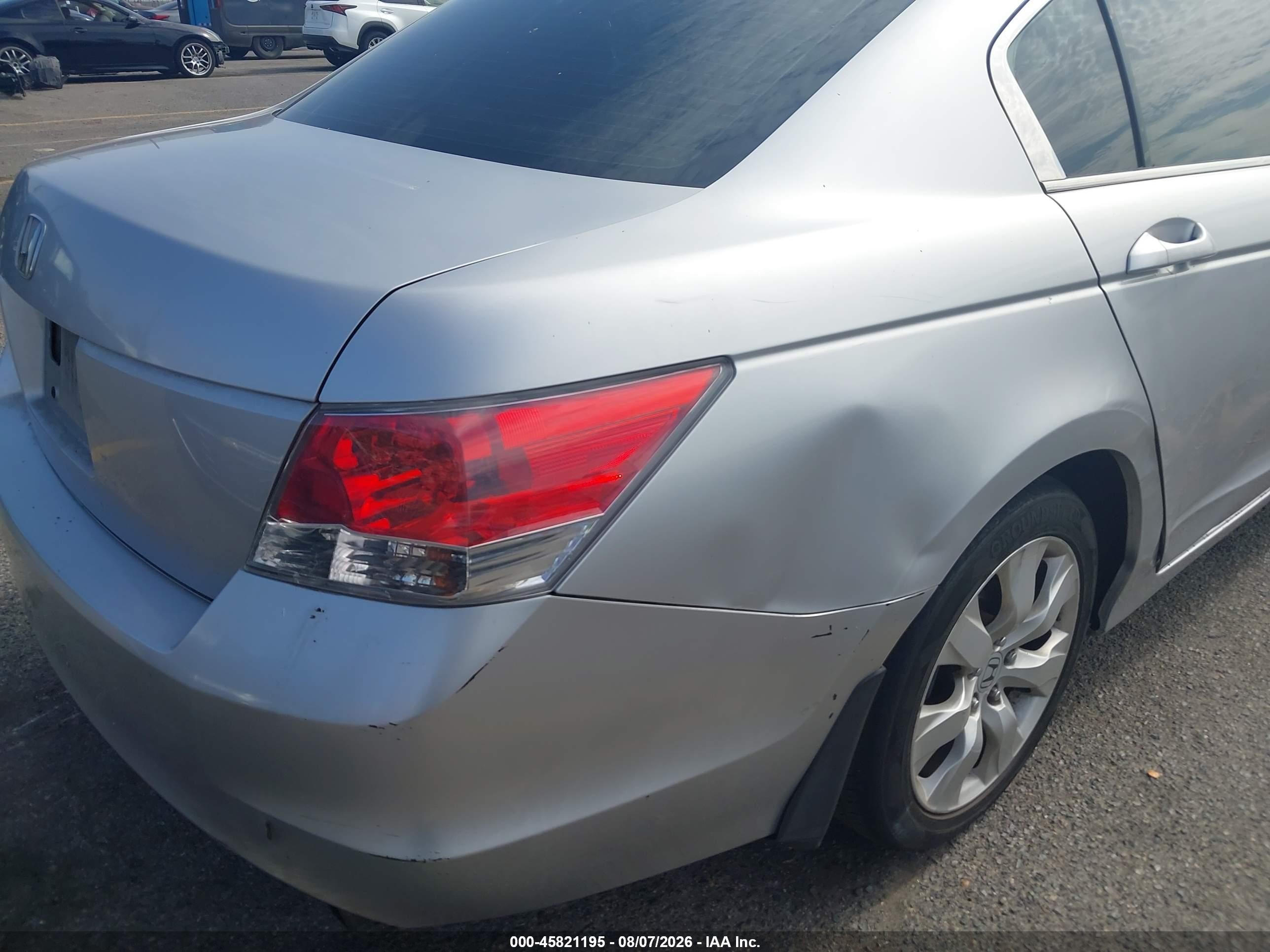 2008 Honda Accord 2.4 Ex Silver vin: JHMCP26768CO47535