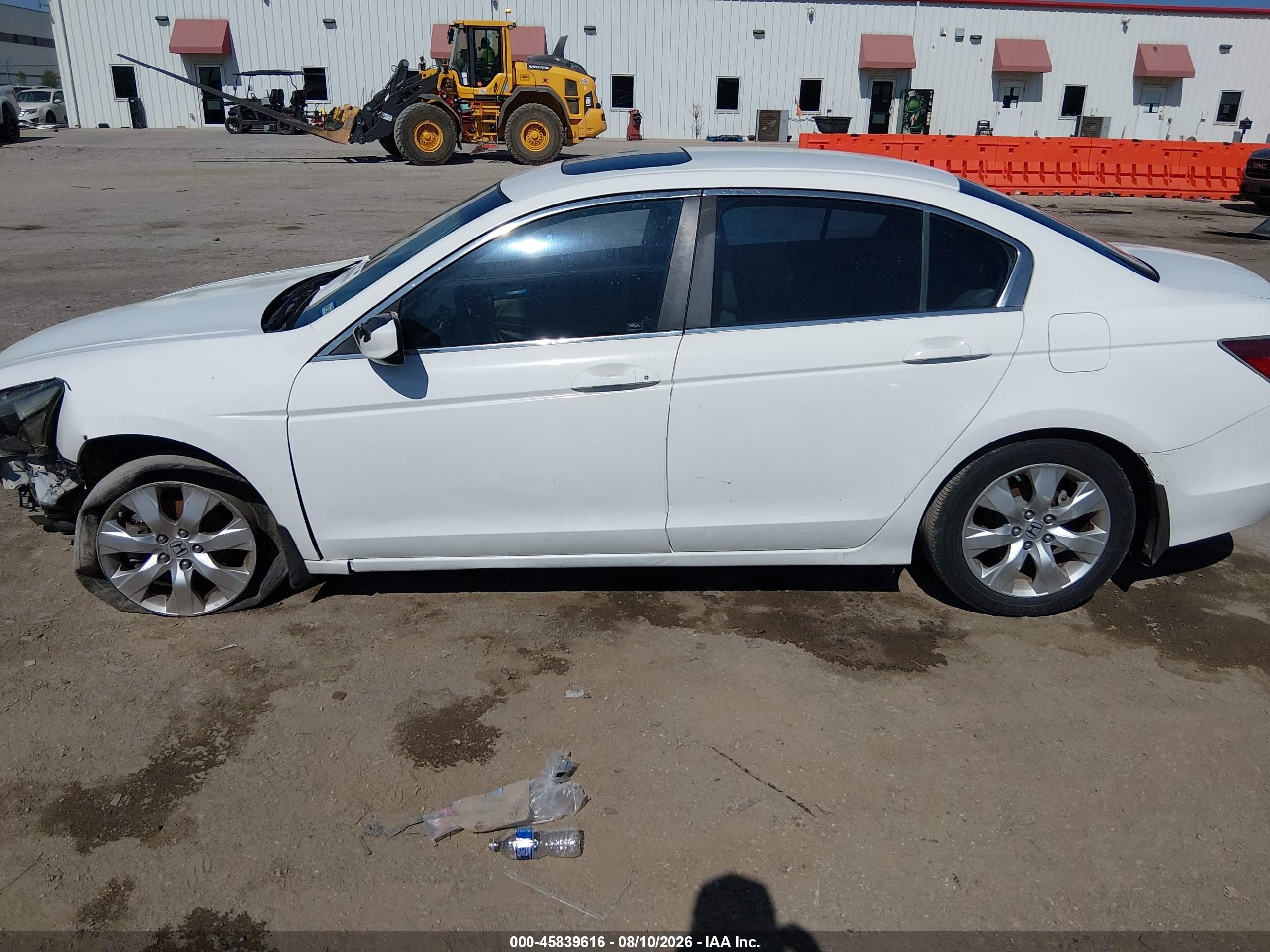 2008 Honda Accord 2.4 Ex White vin: JHMCP26798C006705