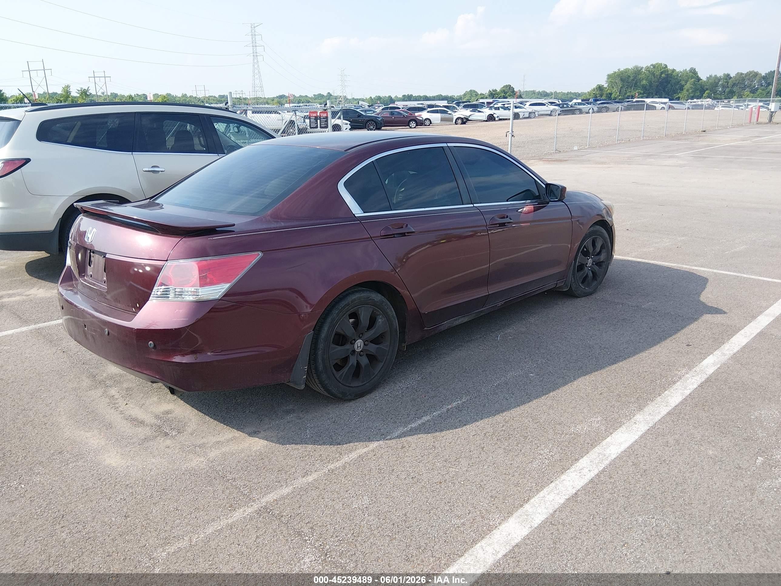 2008 Honda Accord 2.4 Ex Maroon vin: JHMCP267X8C021777