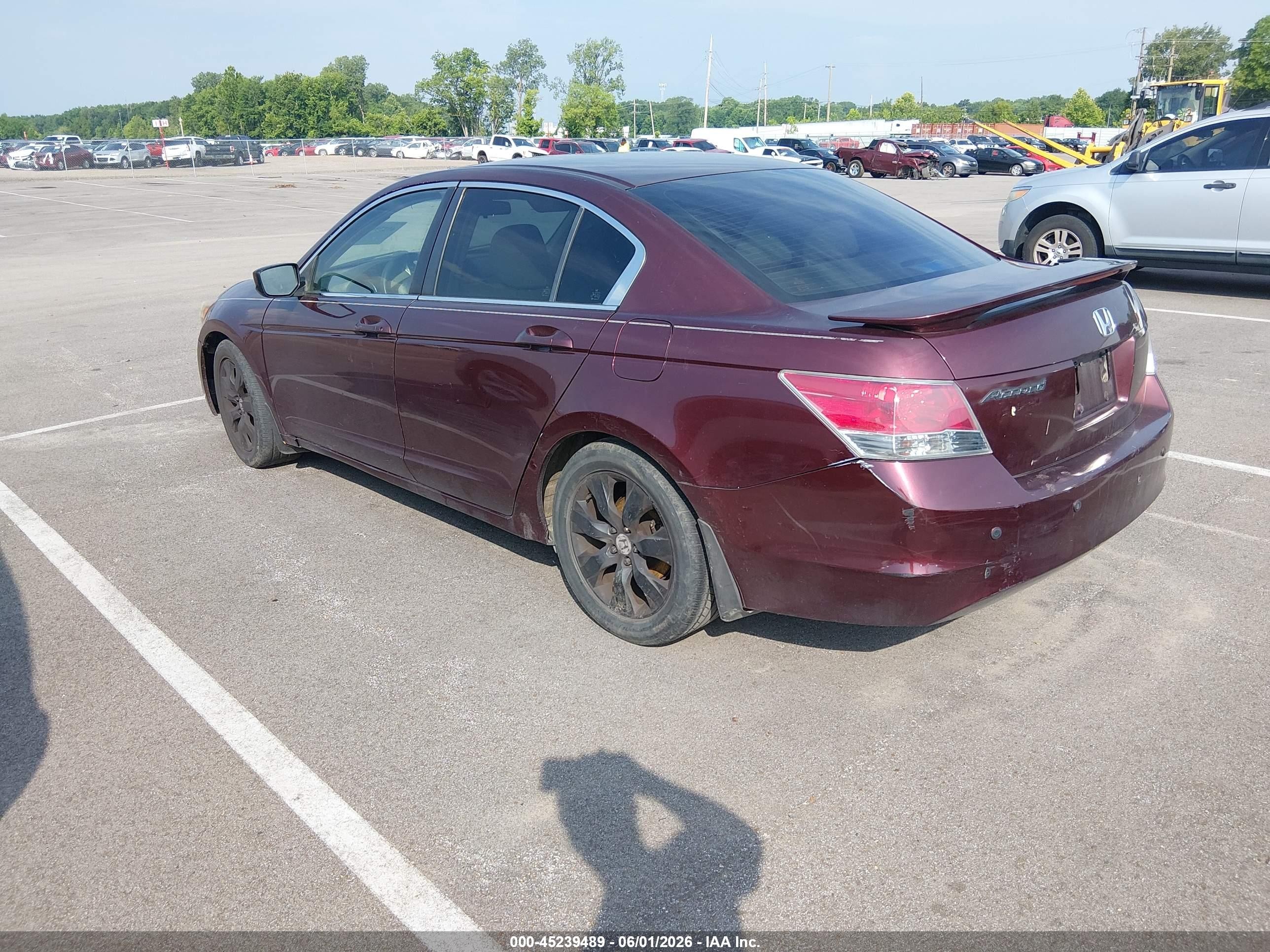 2008 Honda Accord 2.4 Ex Maroon vin: JHMCP267X8C021777