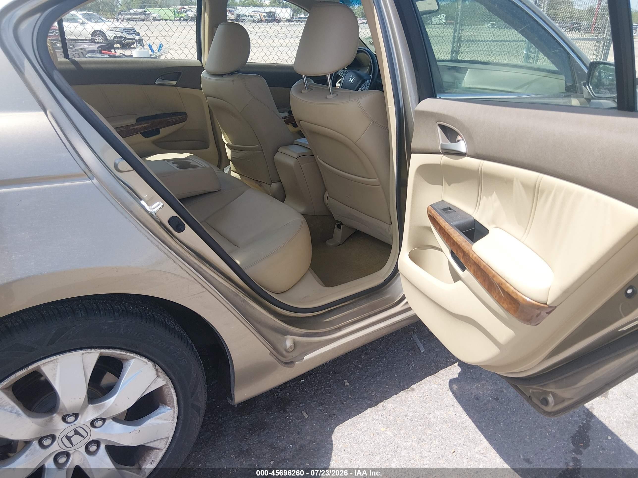2008 Honda Accord 2.4 Ex-l Gold vin: JHMCP26808C032828