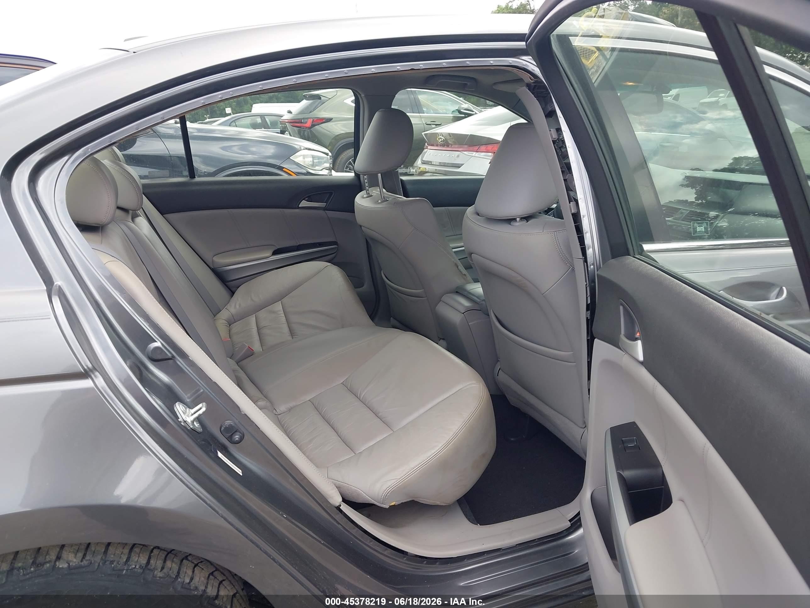 2008 Honda Accord 2.4 Ex-l Silver vin: JHMCP26808C077509