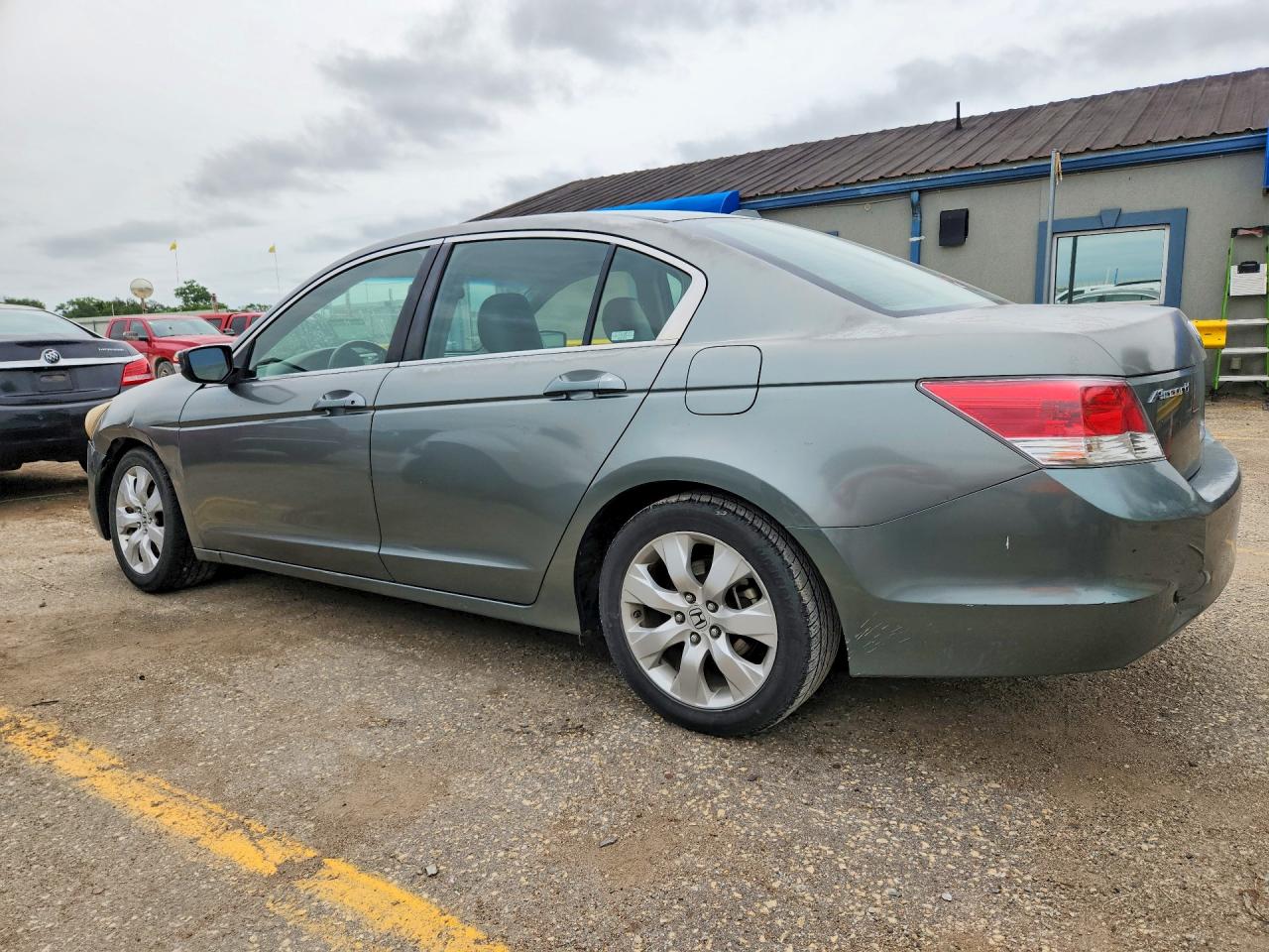 2009 Honda Accord Green vin: JHMCP26809C001368