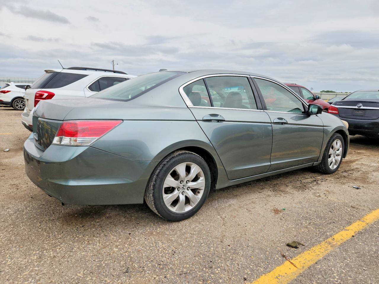 2009 Honda Accord Green vin: JHMCP26809C001368