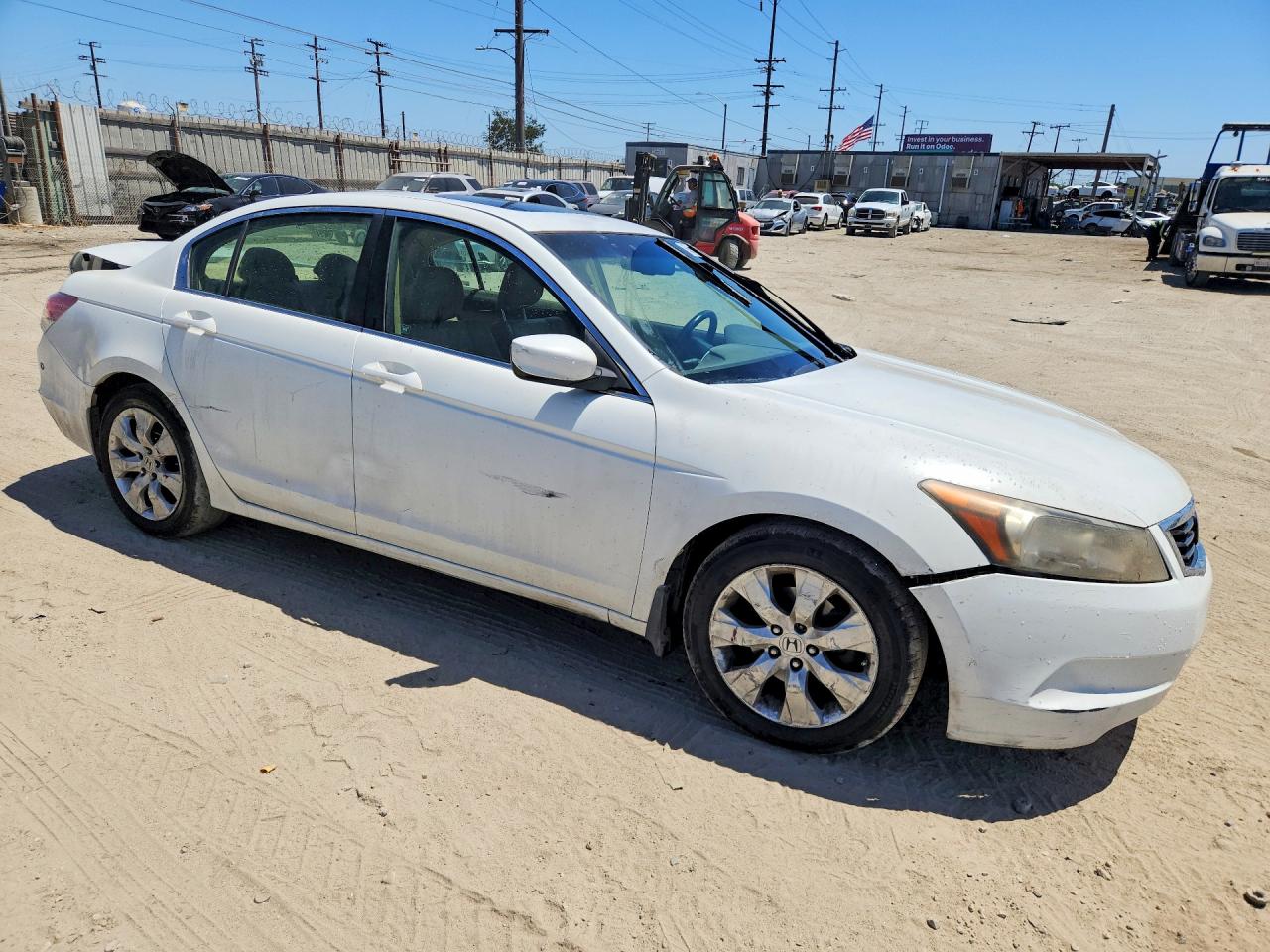 2009 Honda Accord Exl Белый vin: JHMCP26809C017540