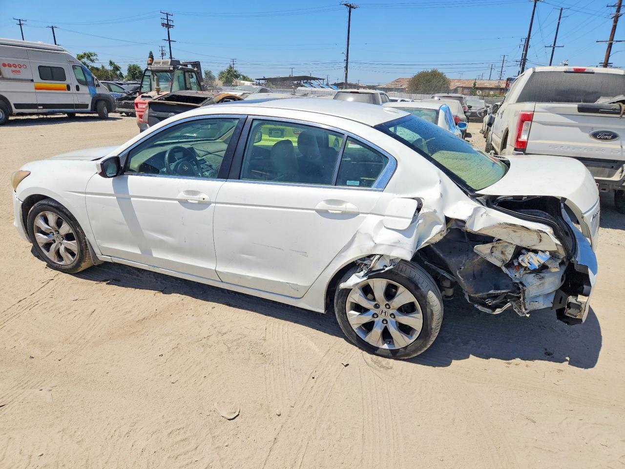 2009 Honda Accord Exl Белый vin: JHMCP26809C017540