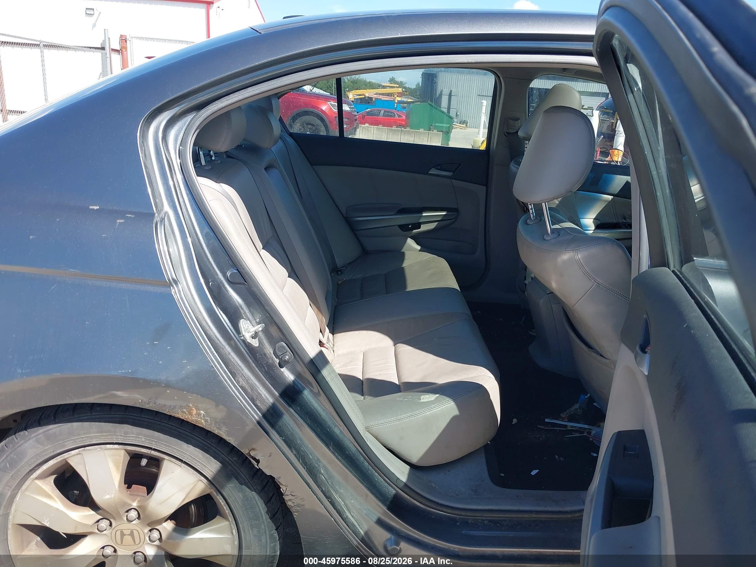 2008 Honda Accord 2.4 Ex-l Серый vin: JHMCP26828C069931