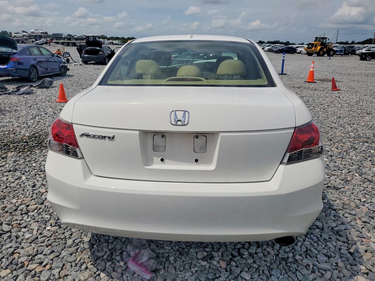 2008 Honda Accord Exl White vin: JHMCP26828C071906