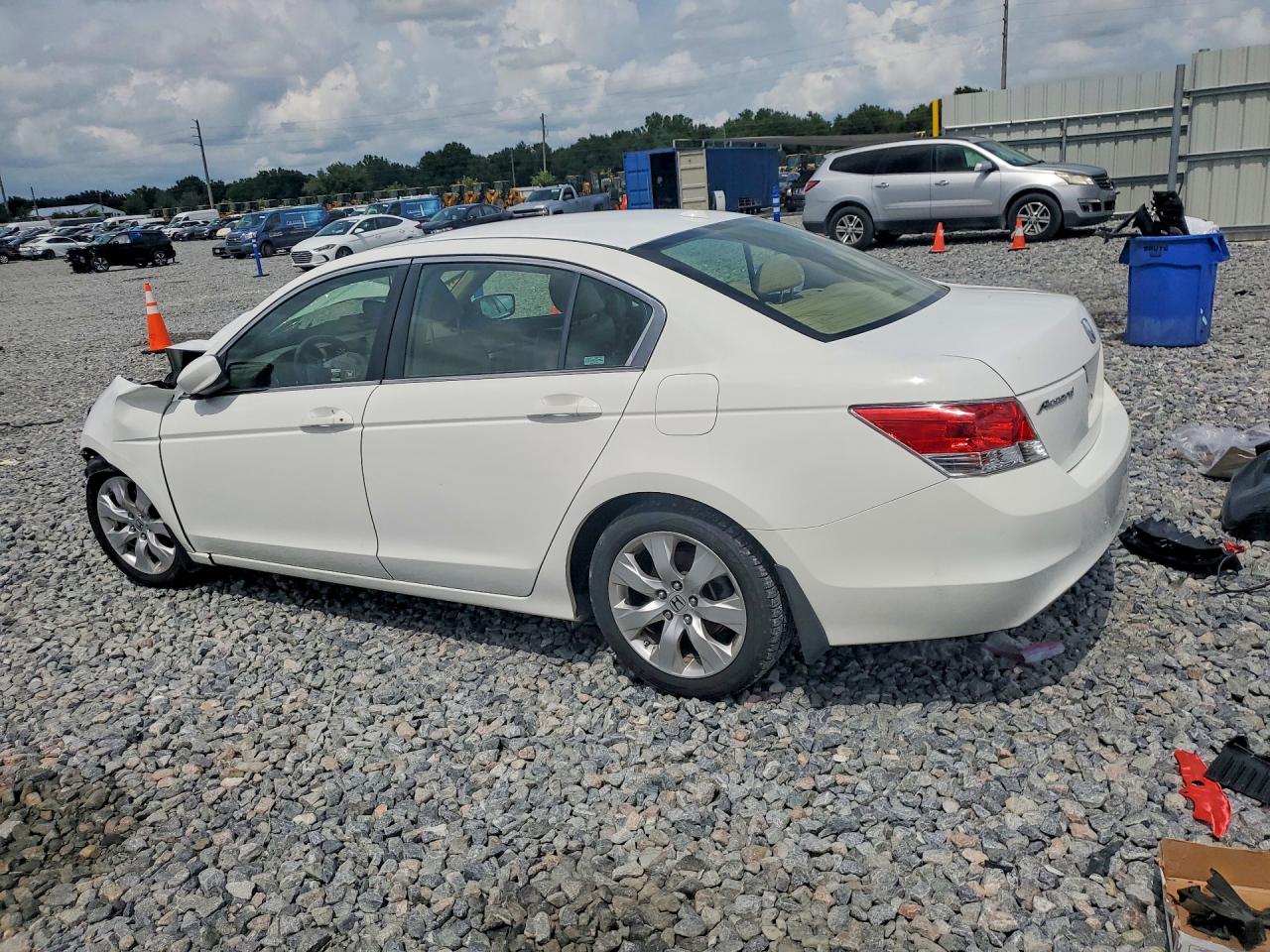 2008 Honda Accord Exl White vin: JHMCP26828C071906