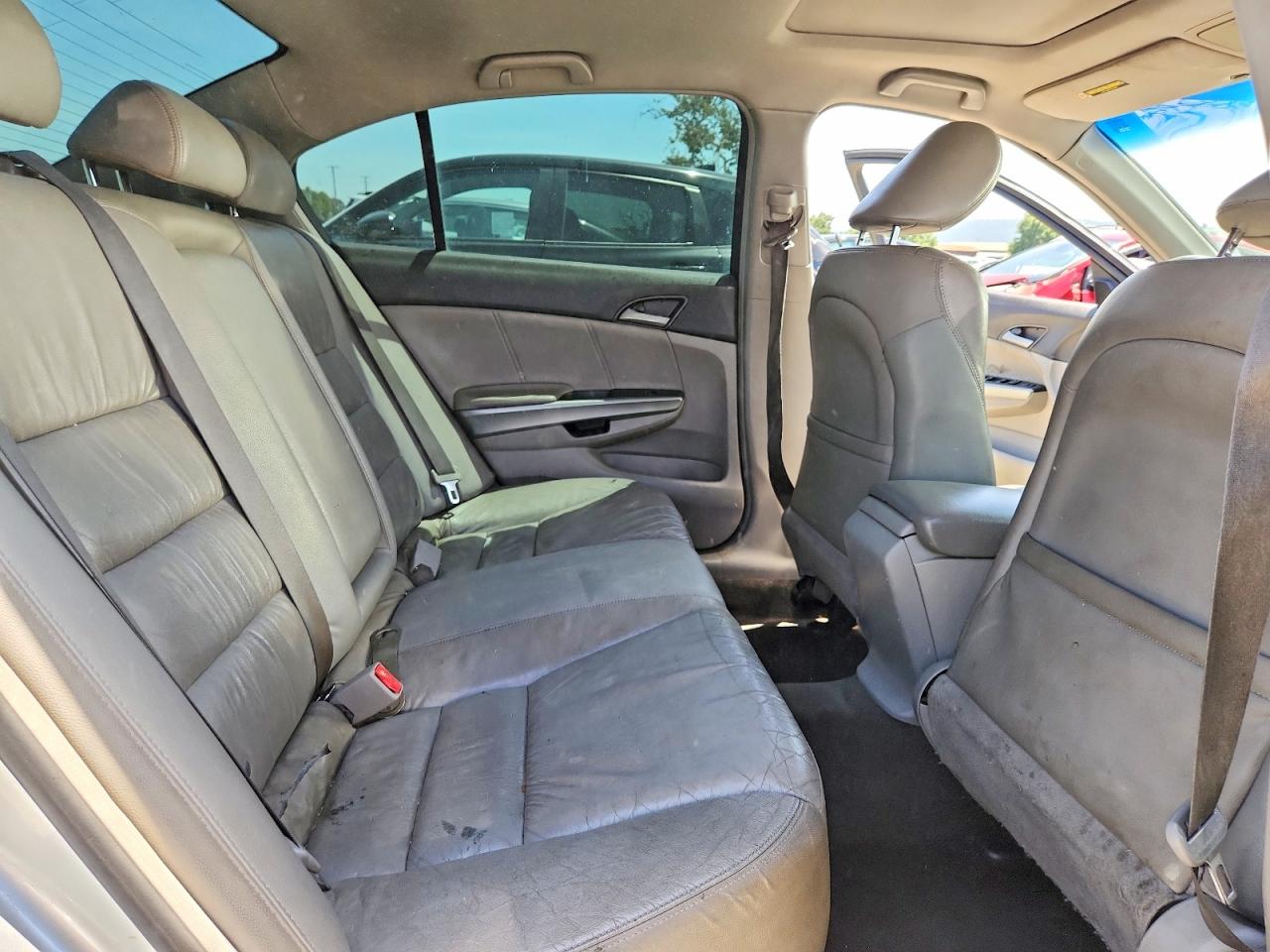 2008 Honda Accord Exl Silver vin: JHMCP26858C067218