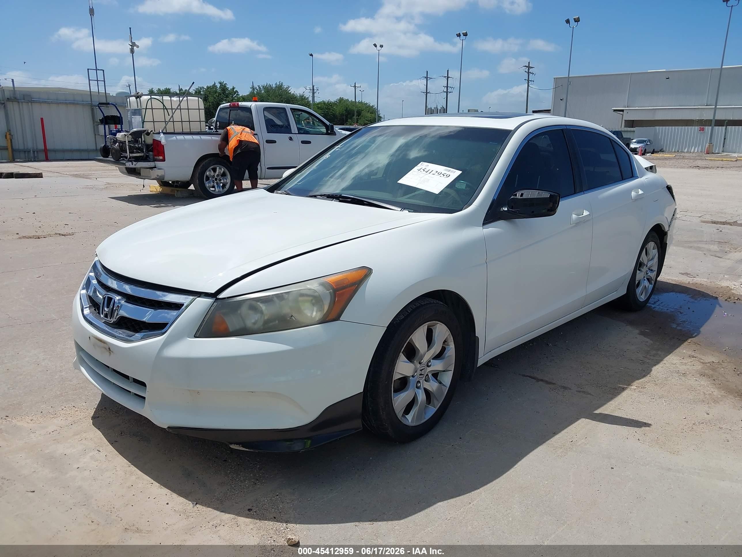 2008 Honda Accord 2.4 Ex-l White vin: JHMCP26878C022670