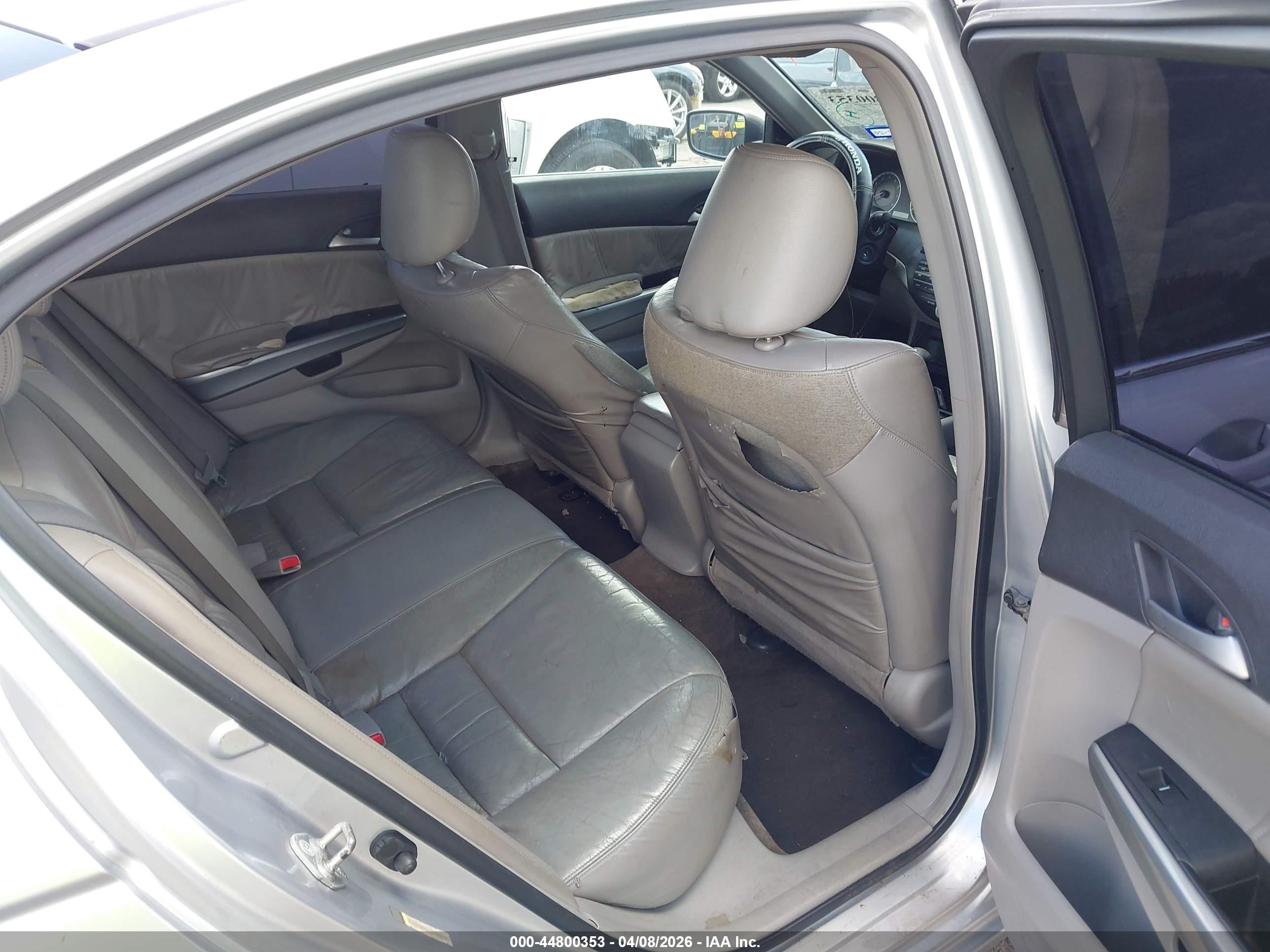 2008 Honda Accord 2.4 Ex-l Серебряный vin: JHMCP26878C040702