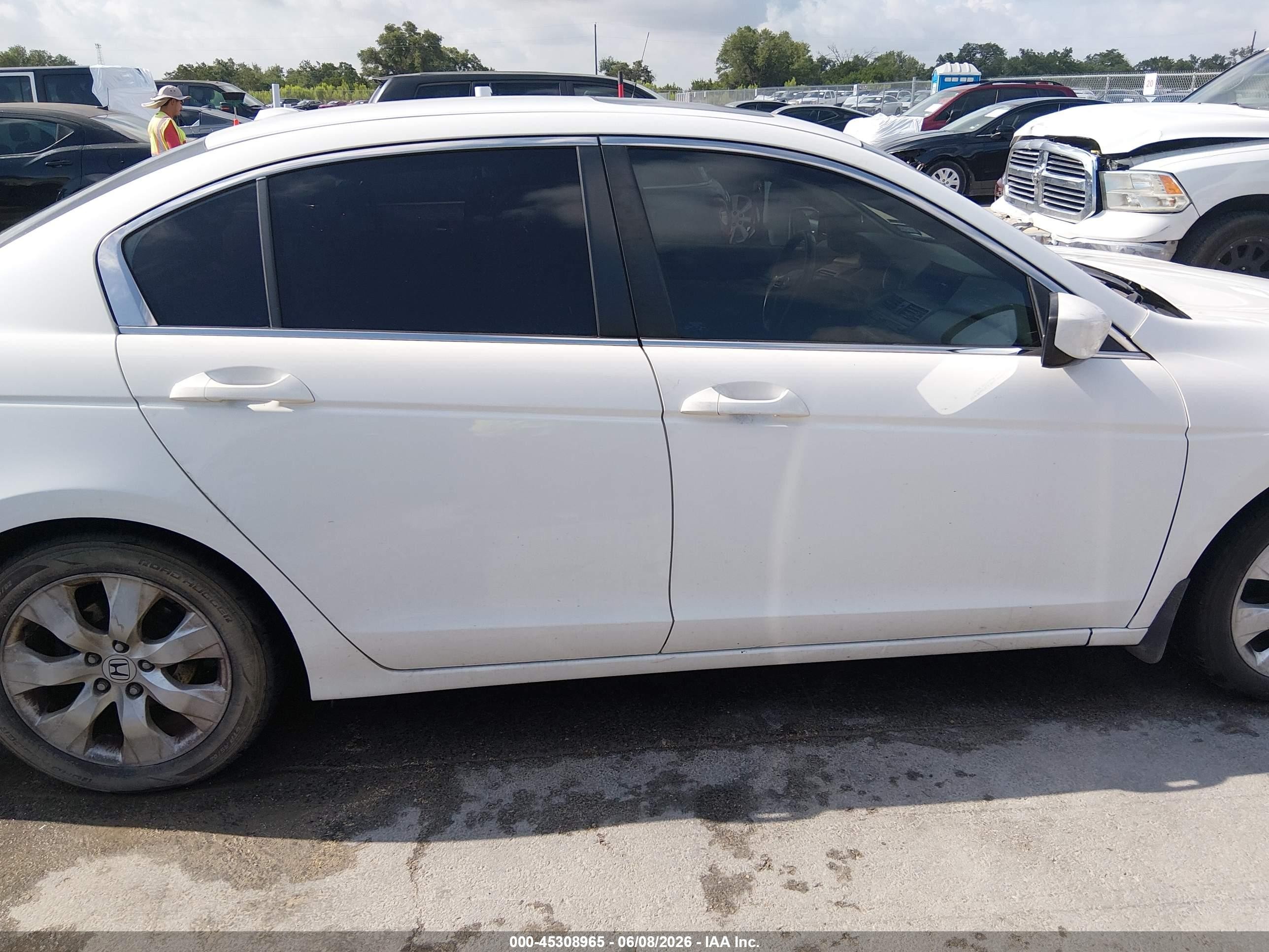2008 Honda Accord 2.4 Ex-l White vin: JHMCP26878C068970