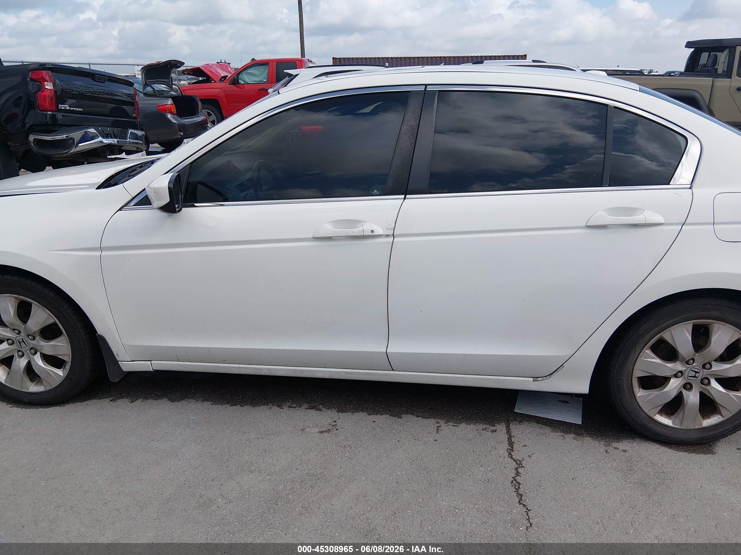 2008 Honda Accord 2.4 Ex-l White vin: JHMCP26878C068970