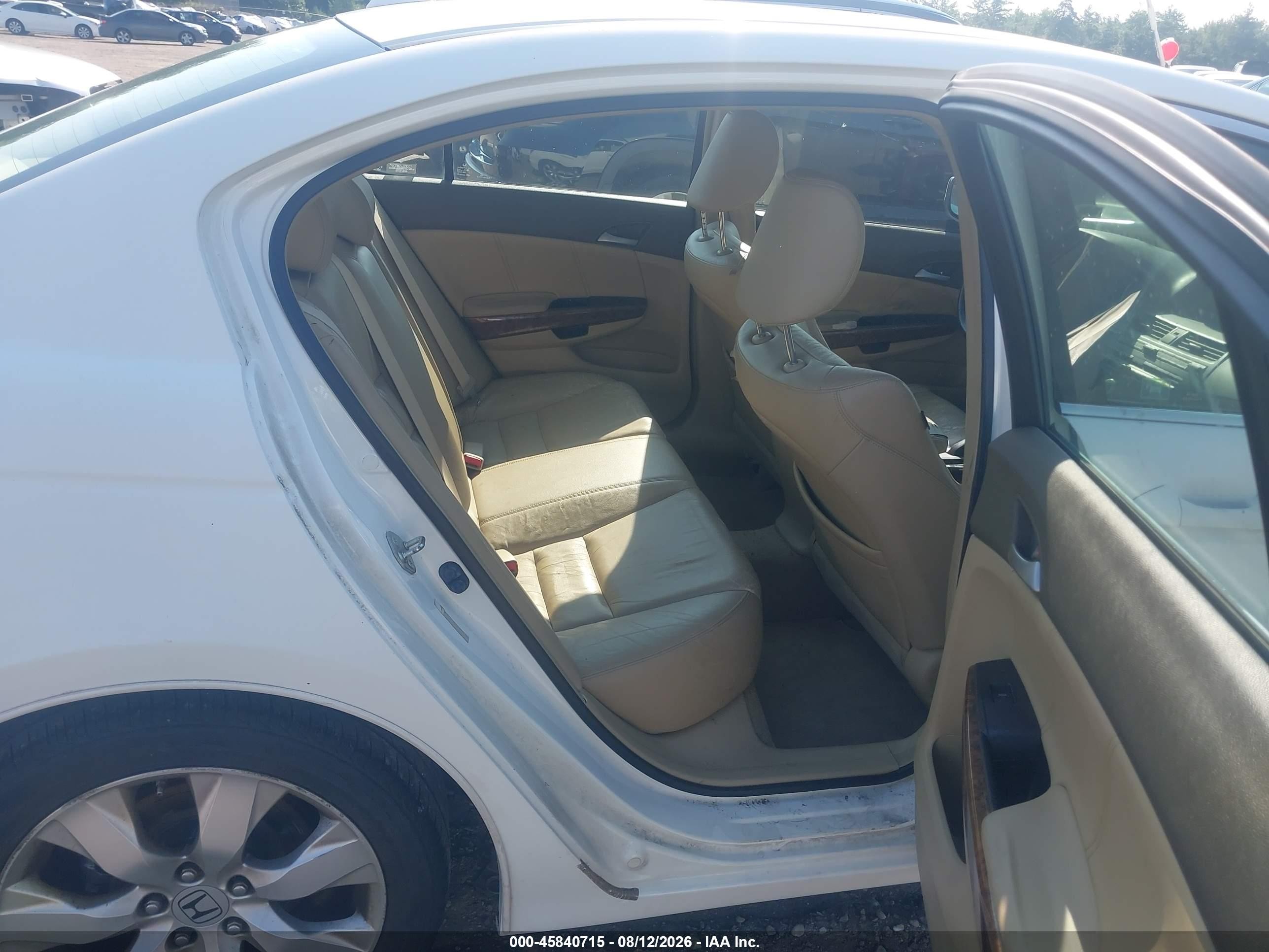 2008 Honda Accord 2.4 Ex-l White vin: JHMCP26888C009975