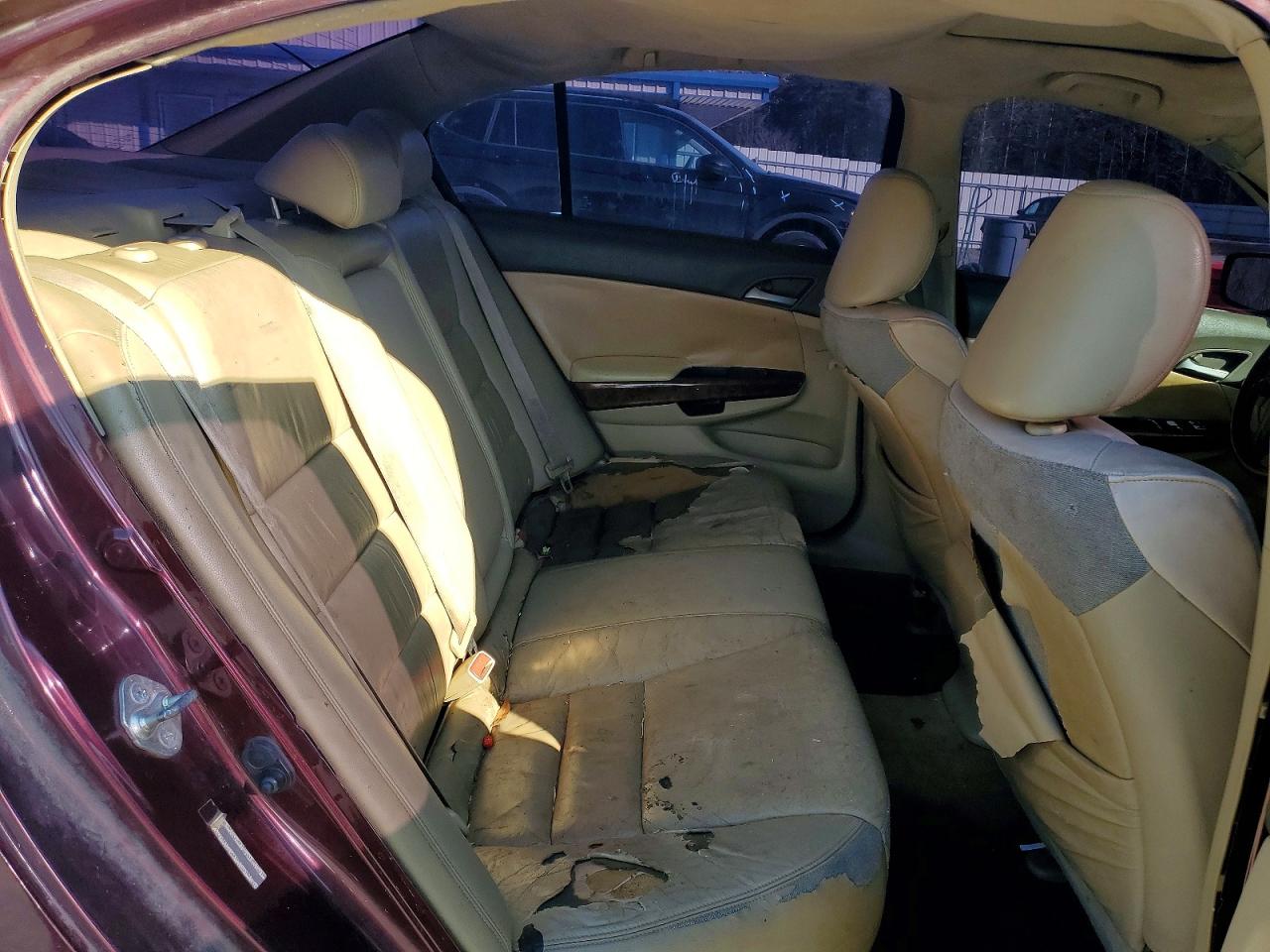 2008 Honda Accord Exl Burgundy vin: JHMCP26898C002114