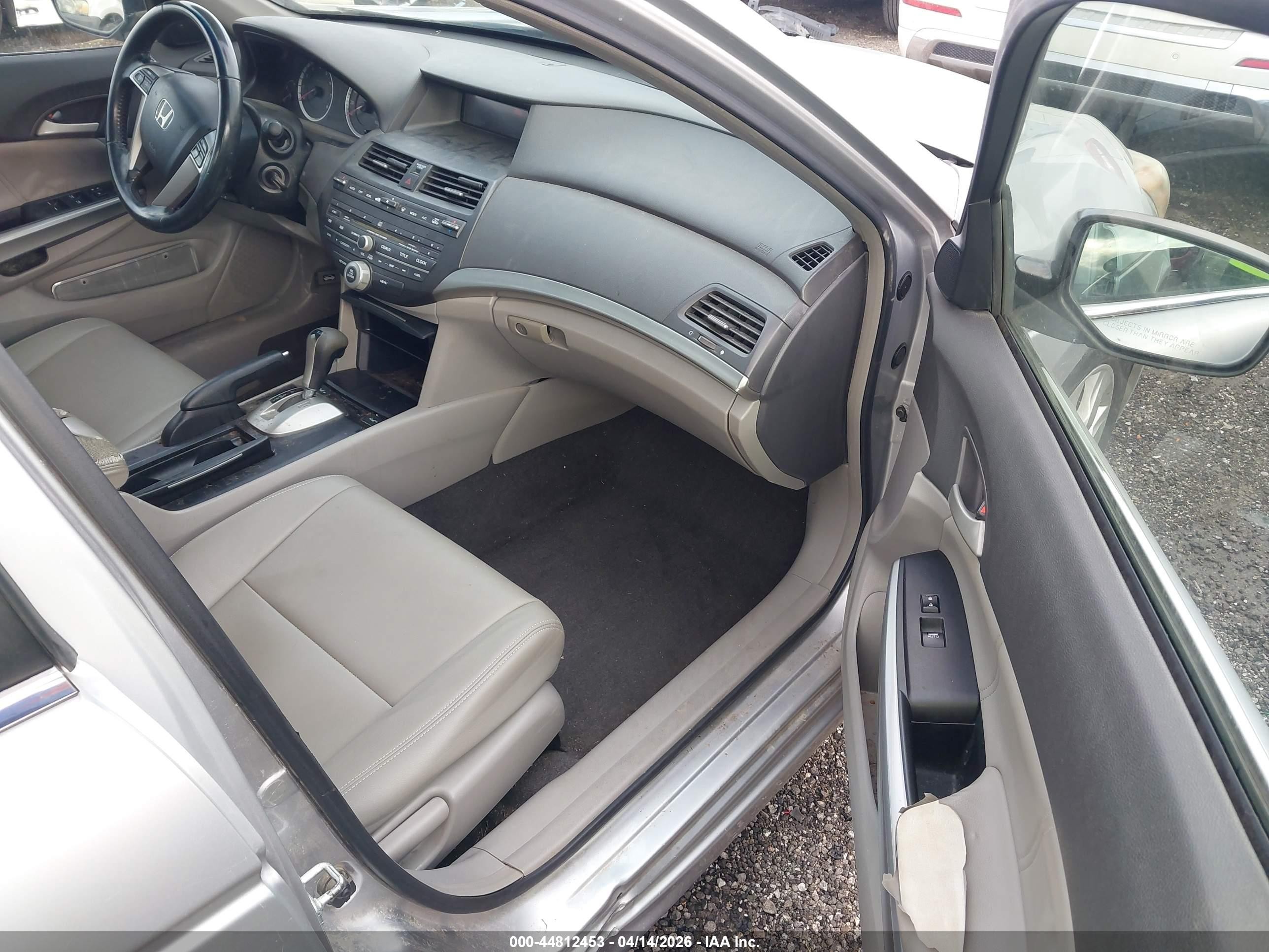 2009 Honda Accord 2.4 Ex-l Silver vin: JHMCP26899C003572