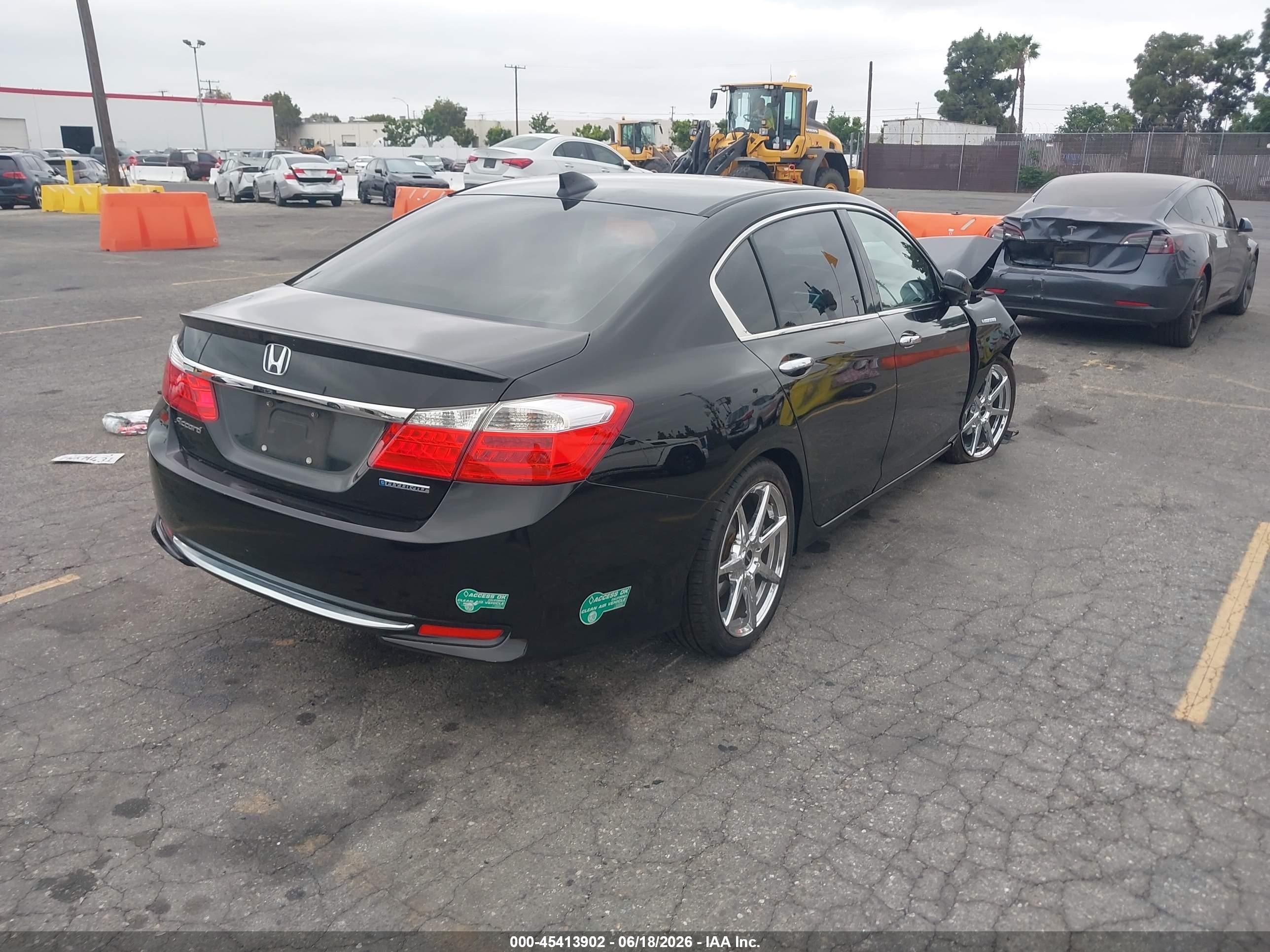 2014 Honda Accord Plug-in Hybrid   Black vin: JHMCR5F72EC000218