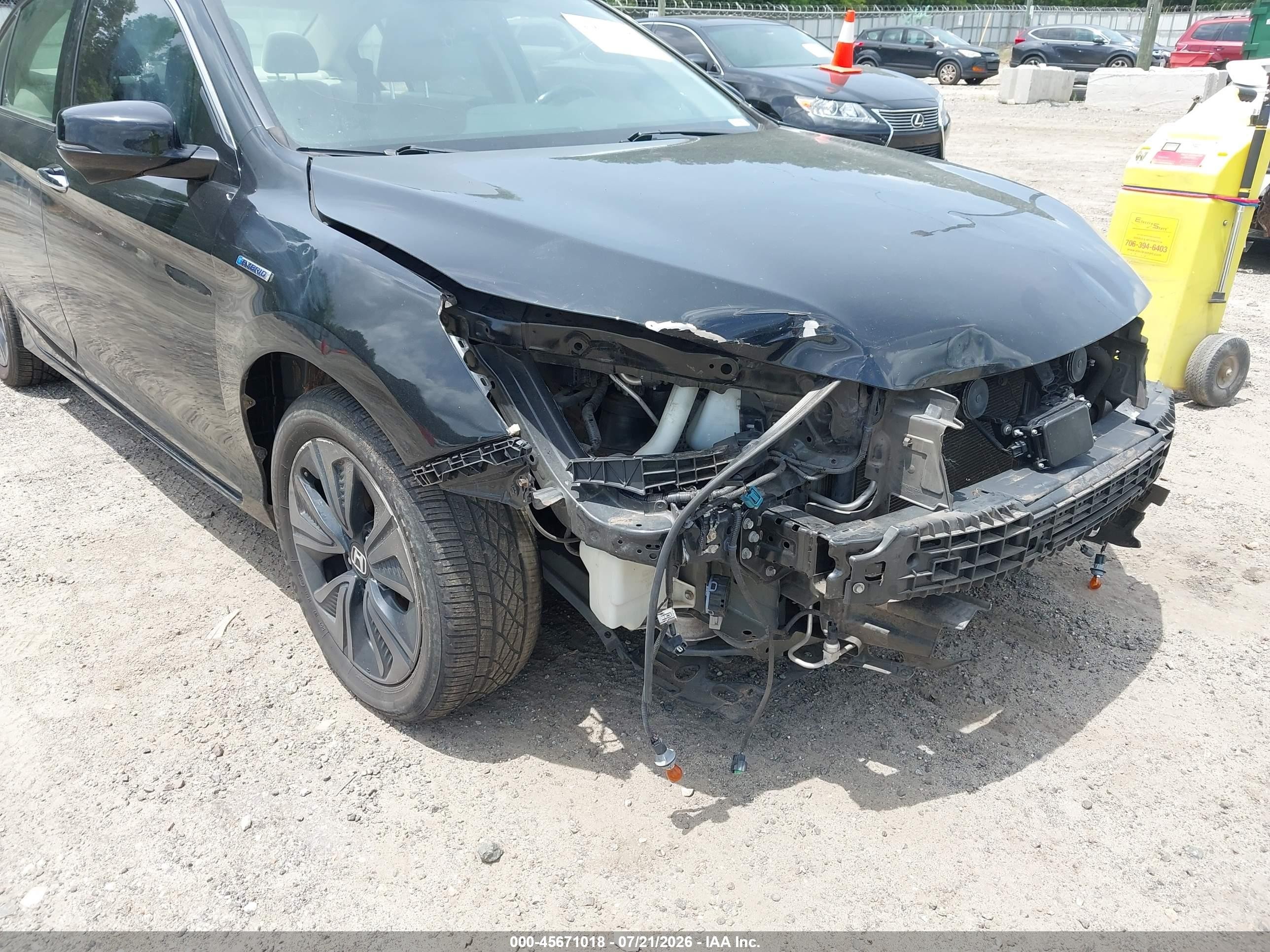 2014 Honda Accord Plug-in Hybrid   Black vin: JHMCR5F73EC000843