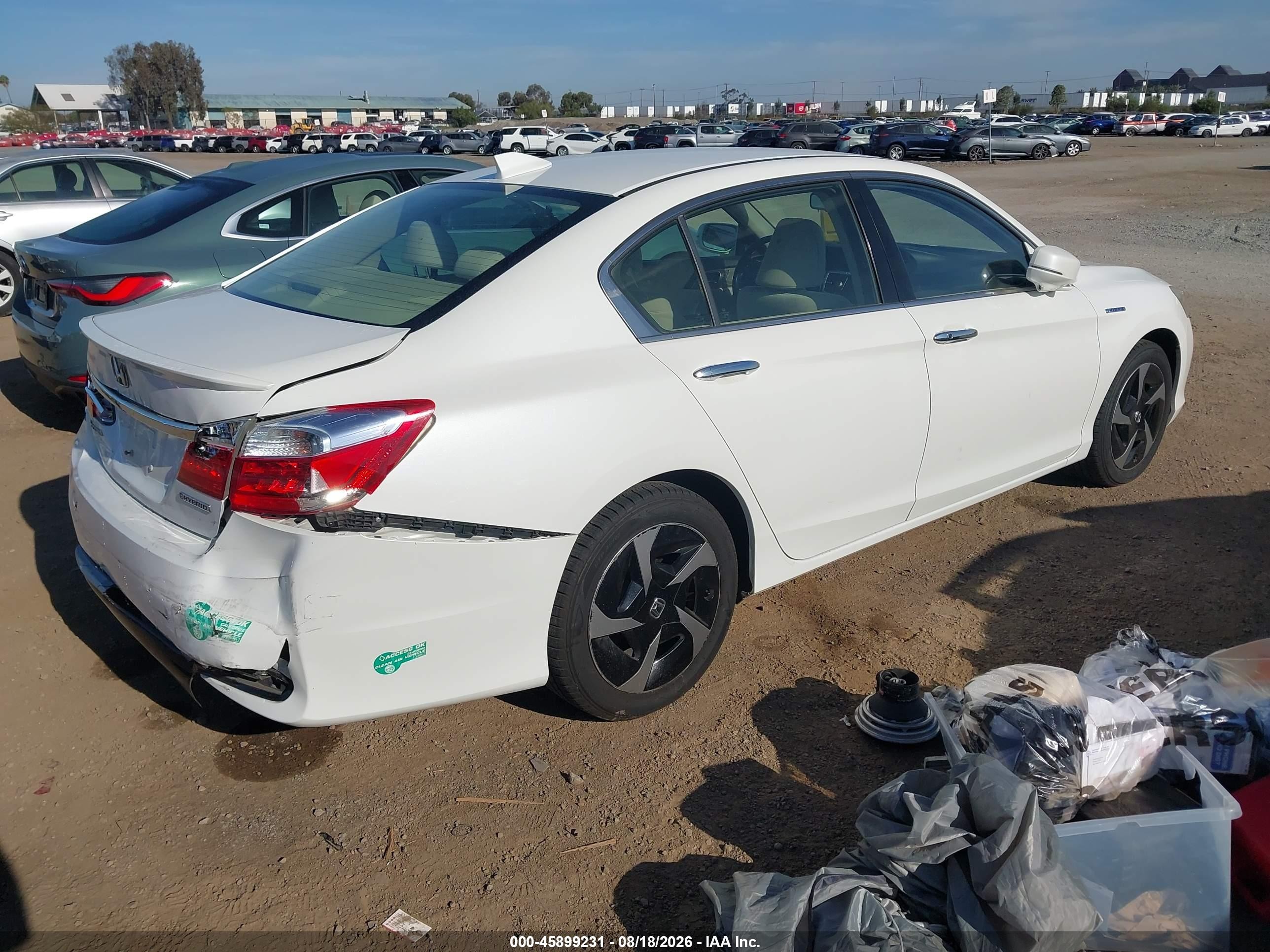 2014 Honda Accord Plug-in Hybrid   White vin: JHMCR5F77EC001087