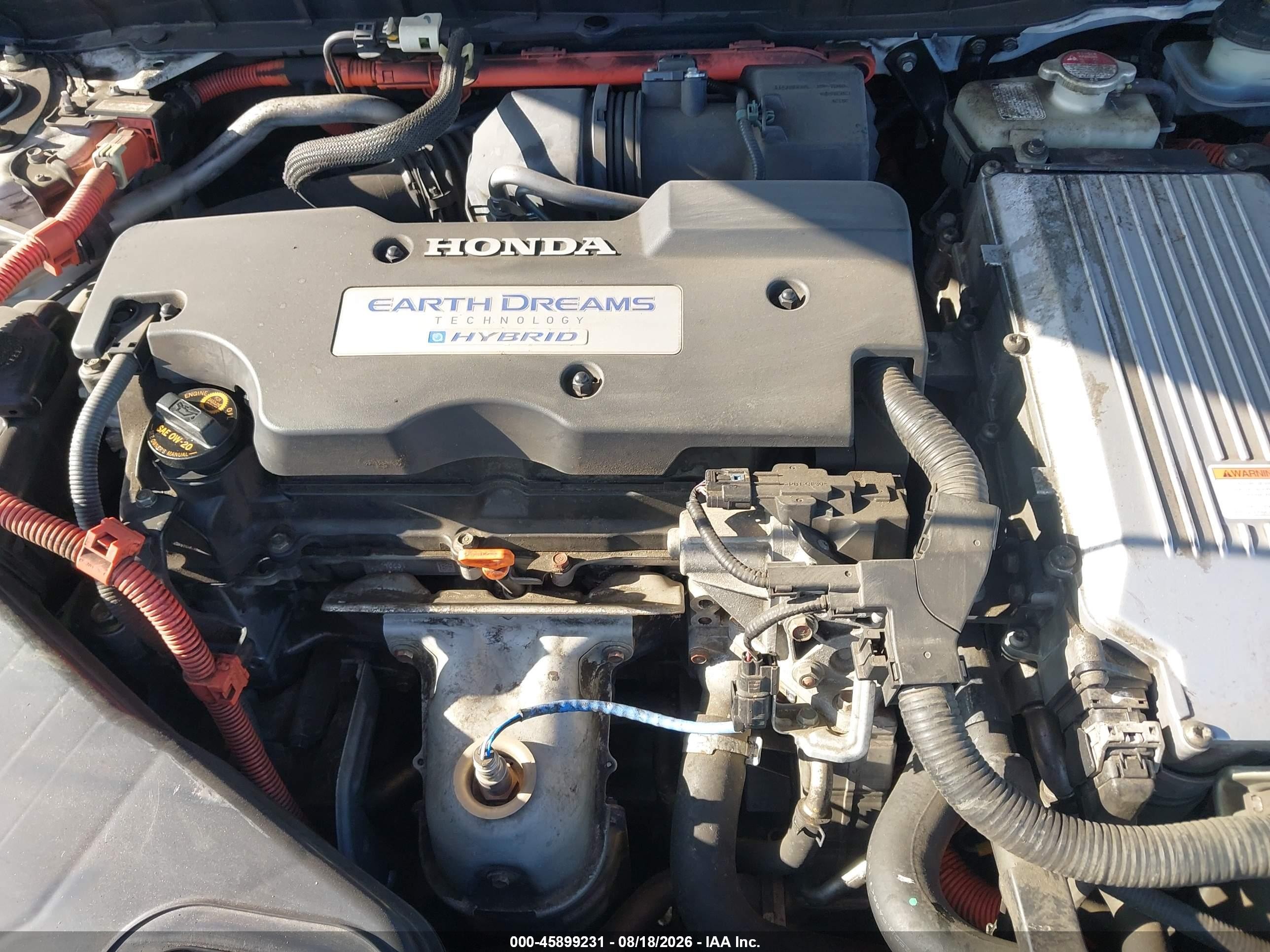 2014 Honda Accord Plug-in Hybrid   White vin: JHMCR5F77EC001087