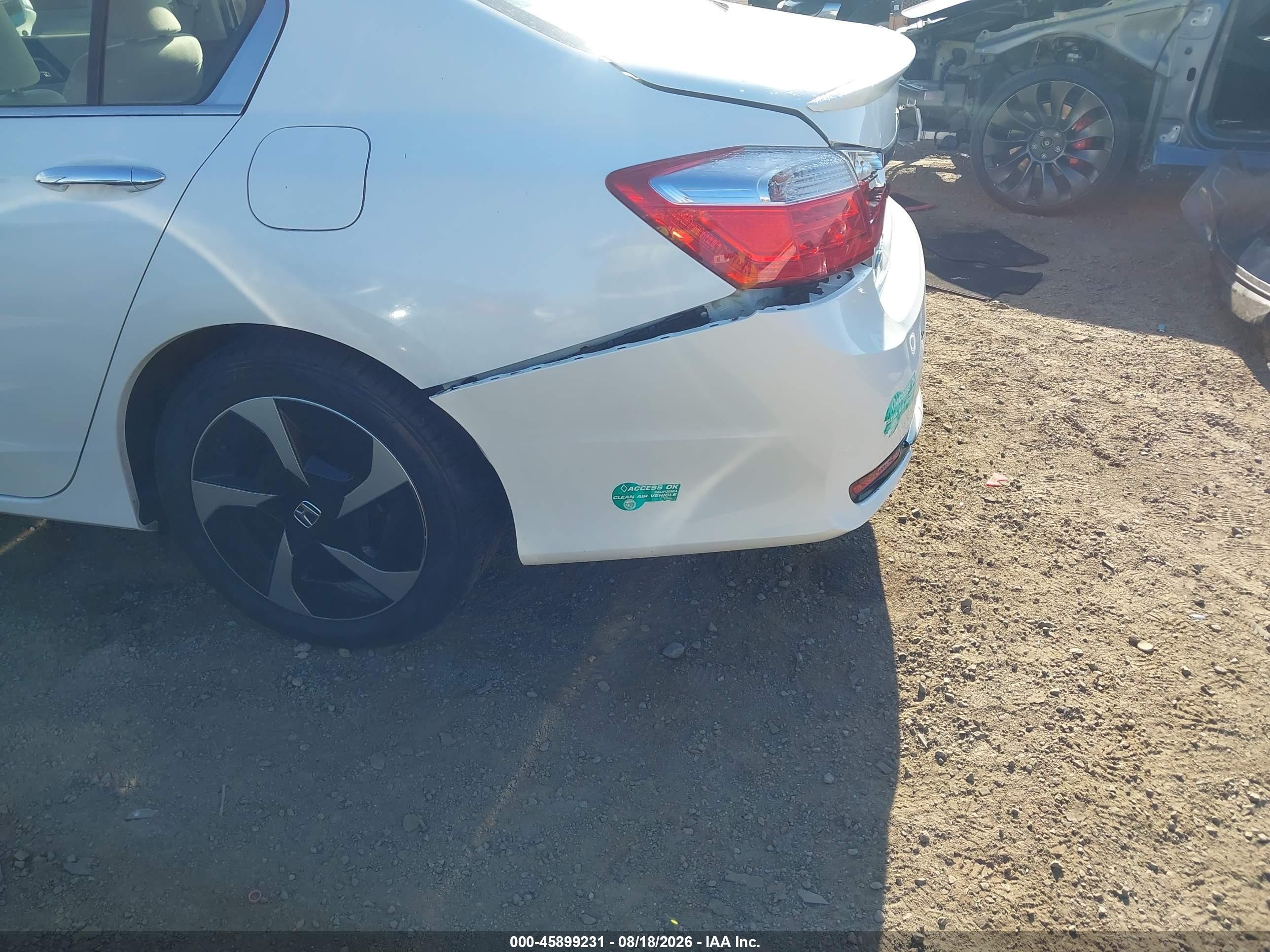 2014 Honda Accord Plug-in Hybrid   White vin: JHMCR5F77EC001087