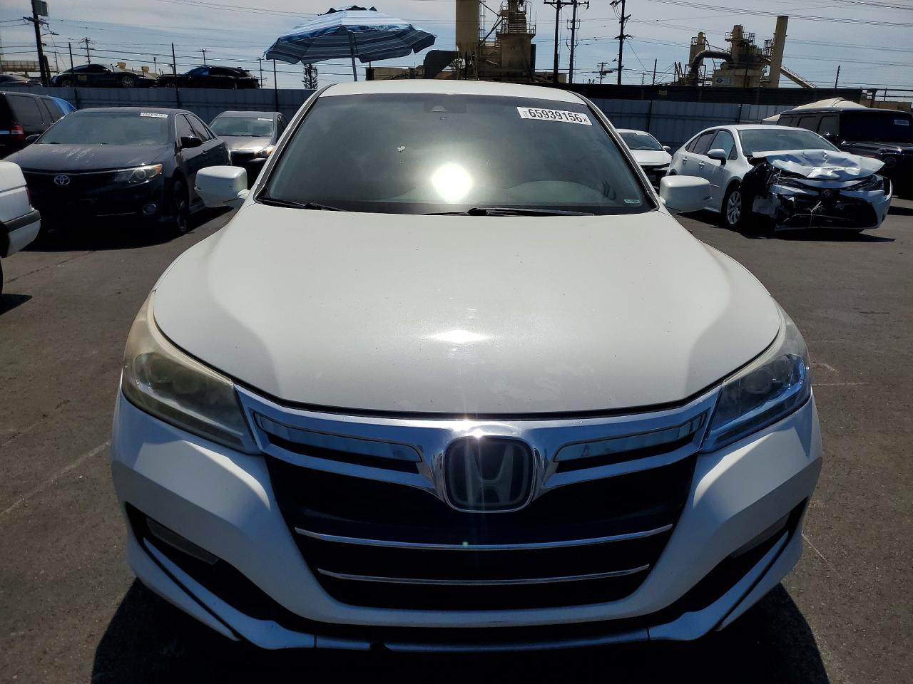 2014 Honda Accord Plug-in Hybrid White vin: JHMCR5F79EC000457