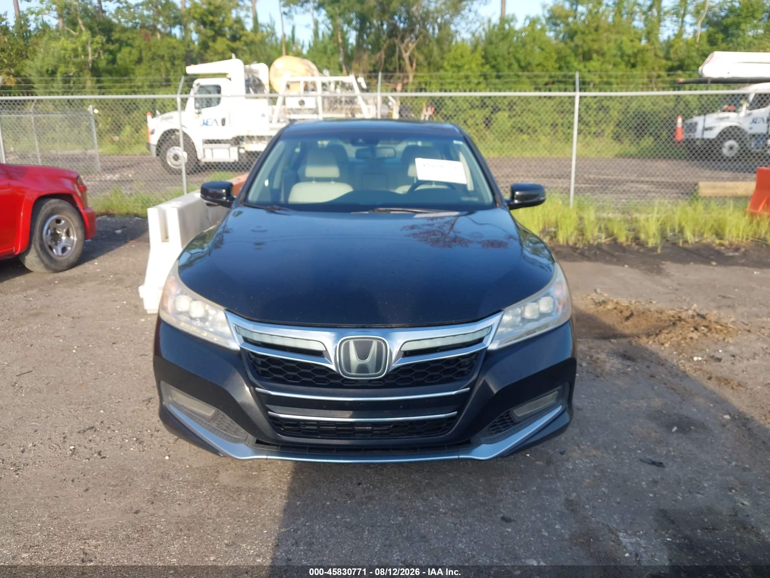 2014 Honda Accord Plug-in Hybrid Черный vin: JHMCR5F7XEC000127