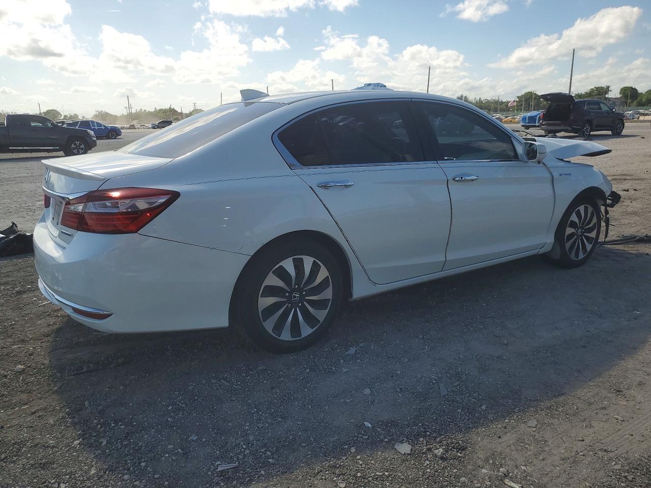2017 Honda Accord Hybrid Белый vin: JHMCR6F32HC016698