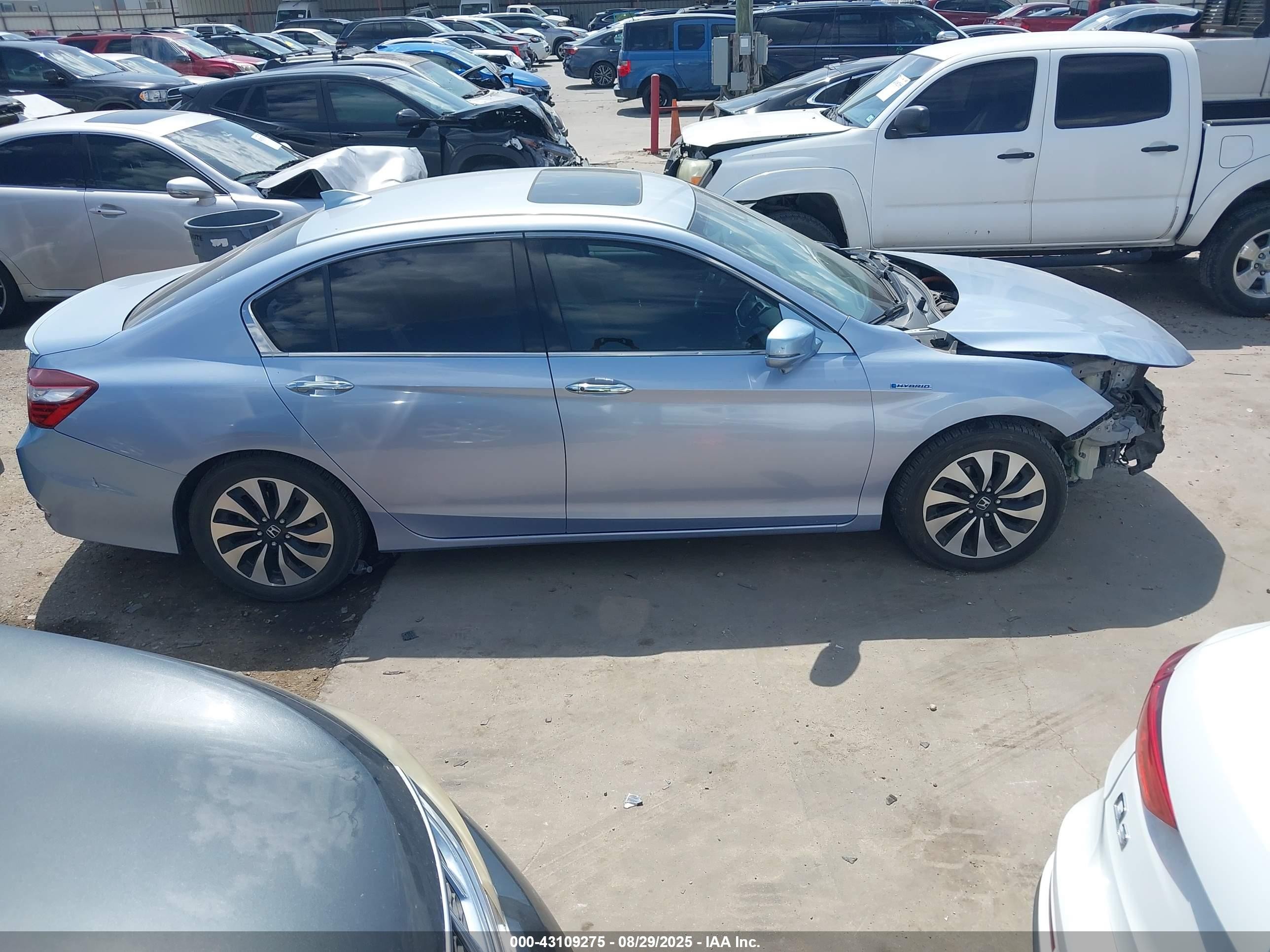 2017 Honda Accord Hybrid Ex-l Light Blue vin: JHMCR6F52HC012118