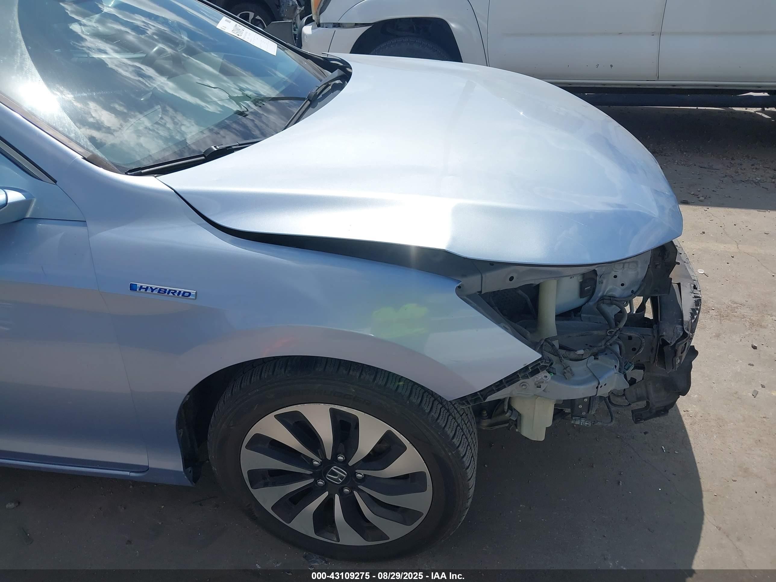 2017 Honda Accord Hybrid Ex-l Light Blue vin: JHMCR6F52HC012118