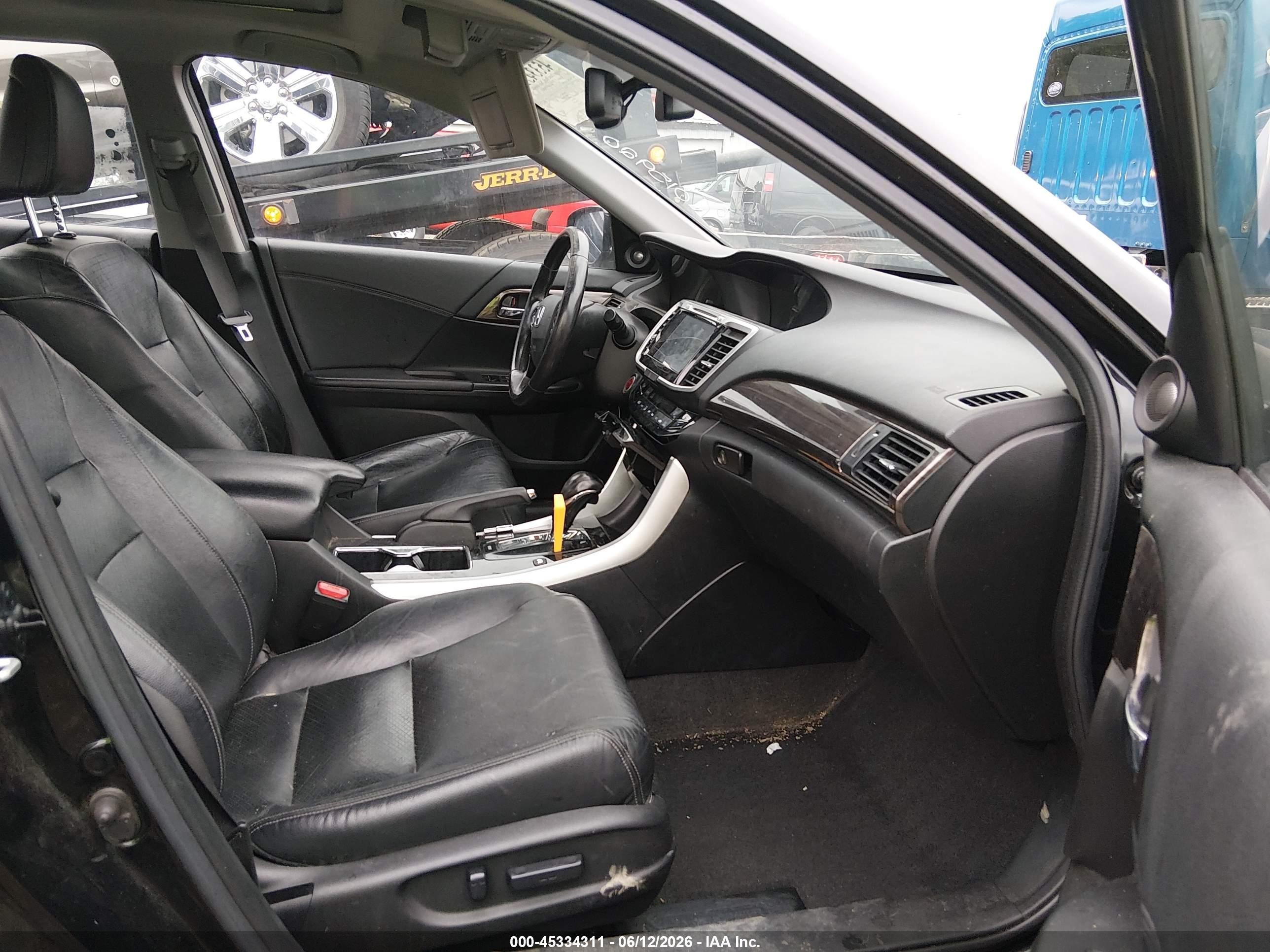 2017 Honda Accord Hybrid Touring Black vin: JHMCR6F71HC015920