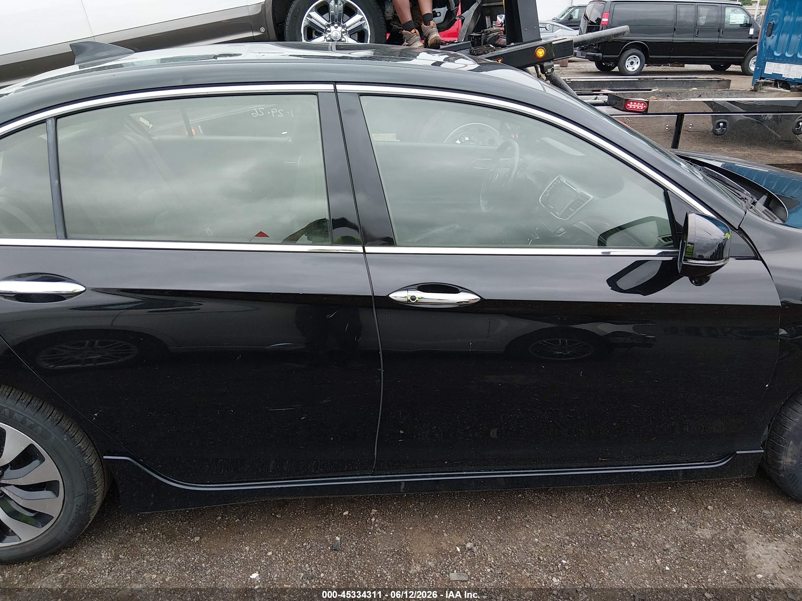 2017 Honda Accord Hybrid Touring Black vin: JHMCR6F71HC015920