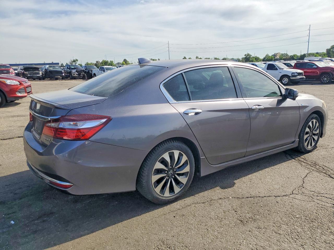 2017 Honda Accord Touring Hybrid Gray vin: JHMCR6F78HC027739