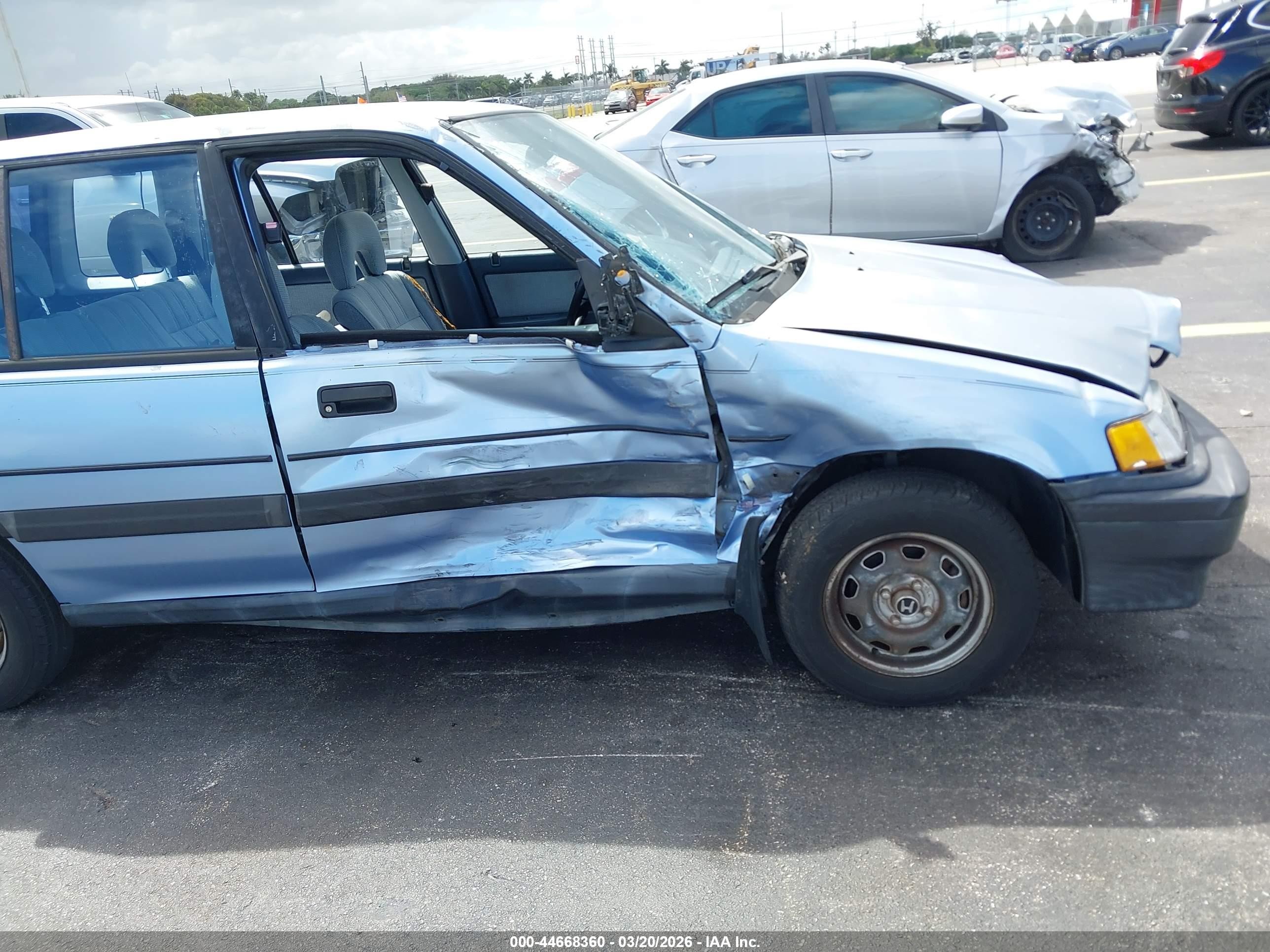 1990 Honda Civic   Blue vin: JHMEE2858LS010883
