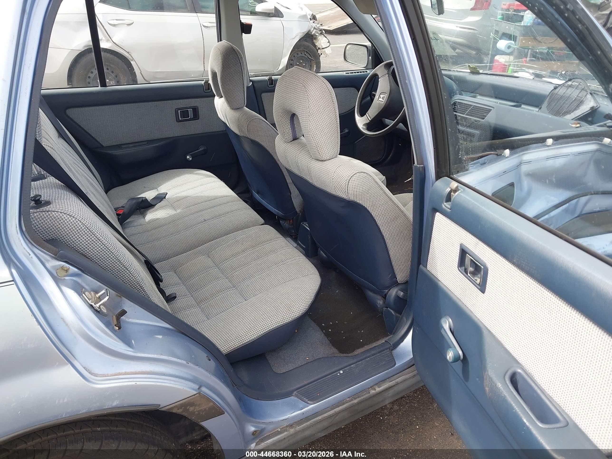 1990 Honda Civic   Blue vin: JHMEE2858LS010883
