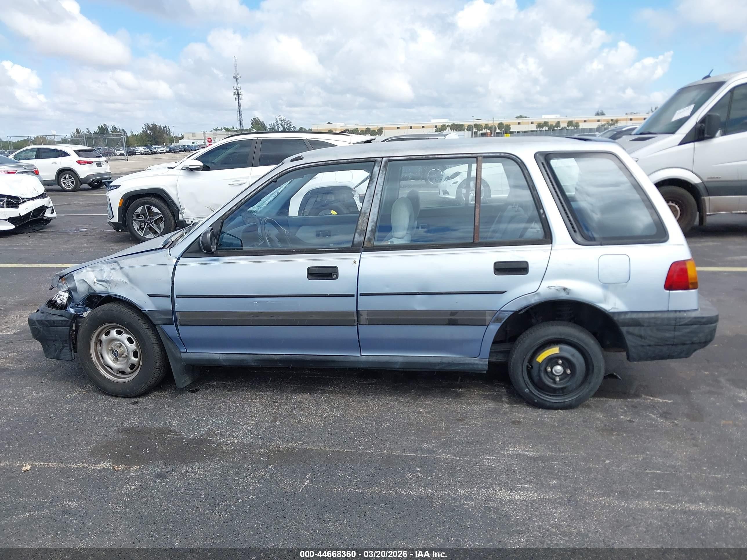 1990 Honda Civic   Blue vin: JHMEE2858LS010883