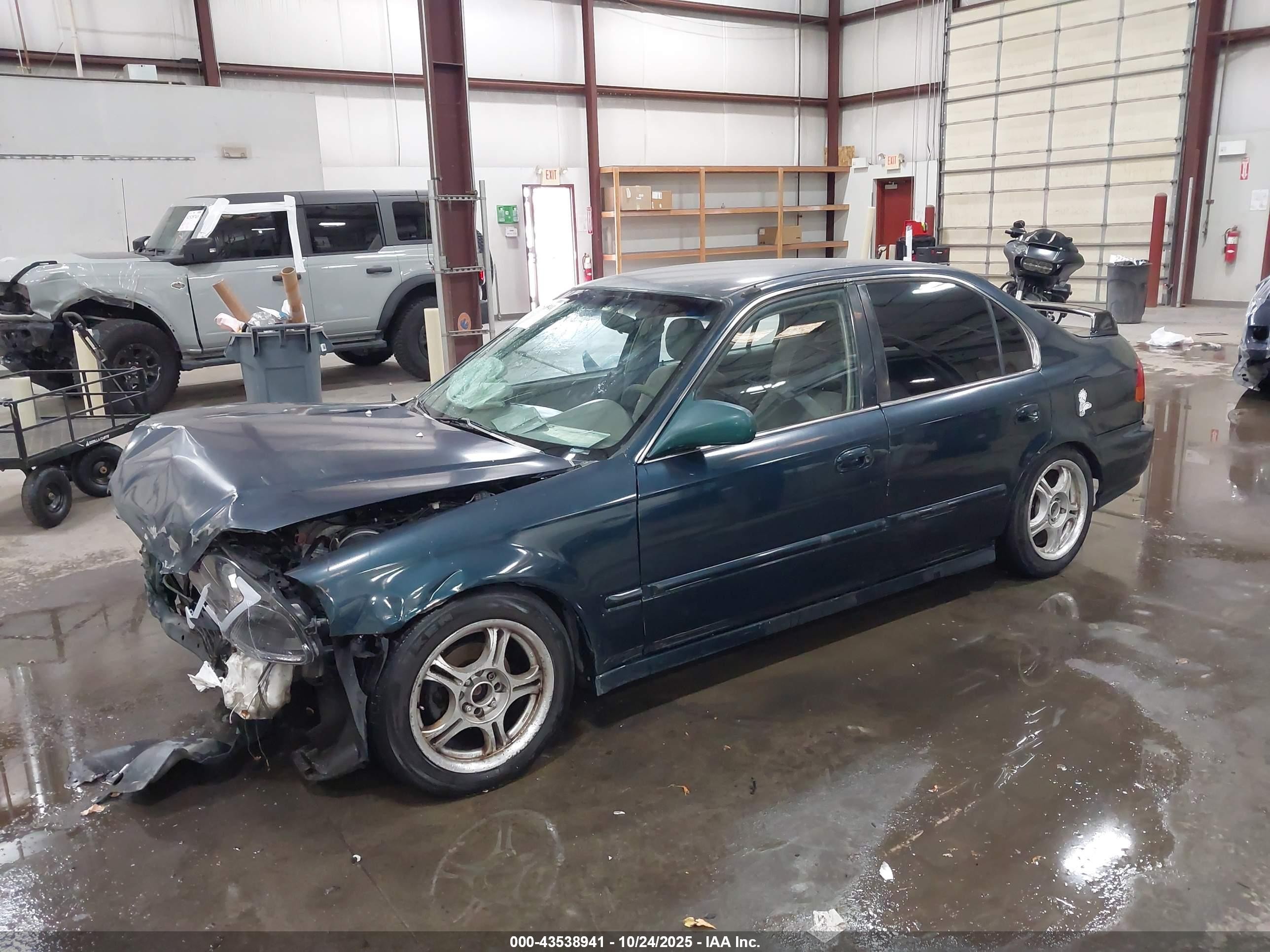 1998 Honda Civic Lx Зеленый vin: JHMEJ6674WS006227