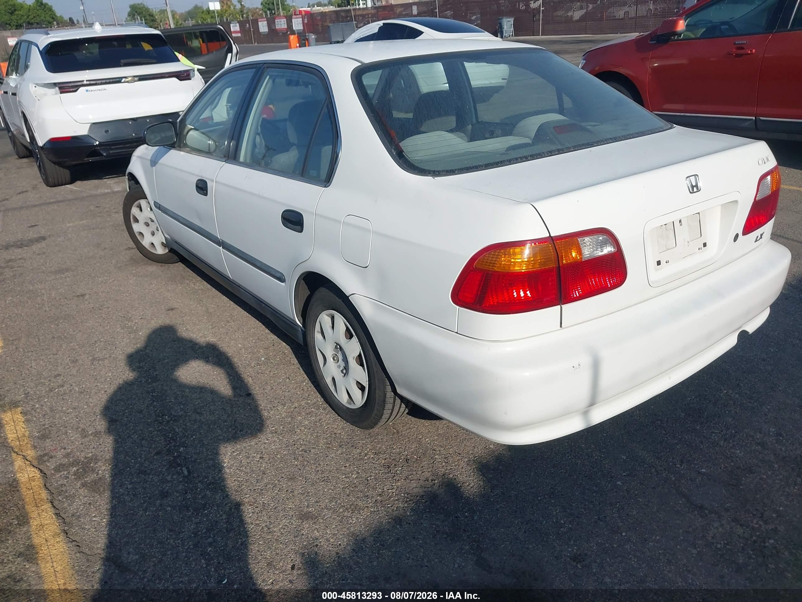 1999 Honda Civic Lx White vin: JHMEJ6679XS003177