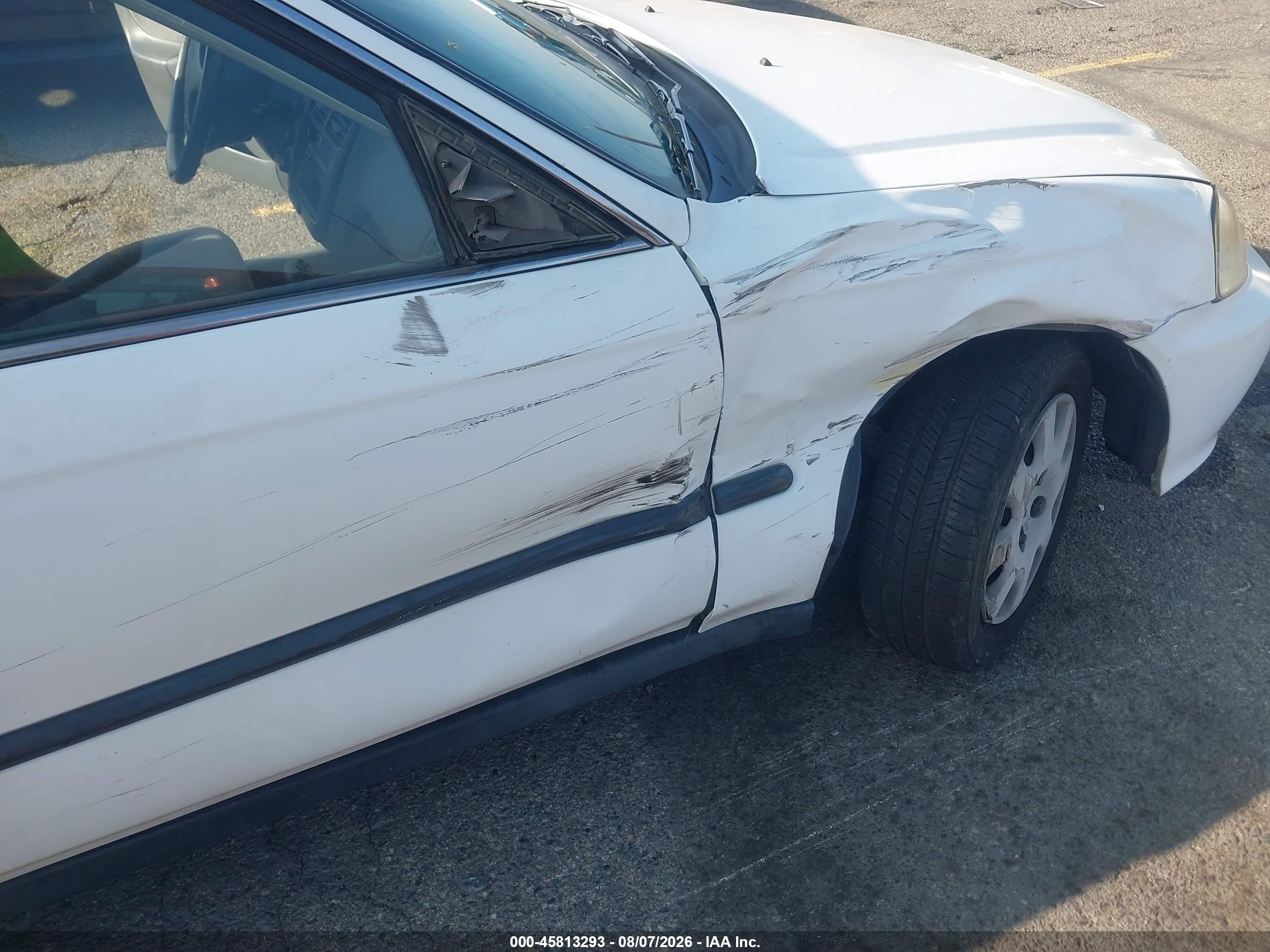 1999 Honda Civic Lx White vin: JHMEJ6679XS003177