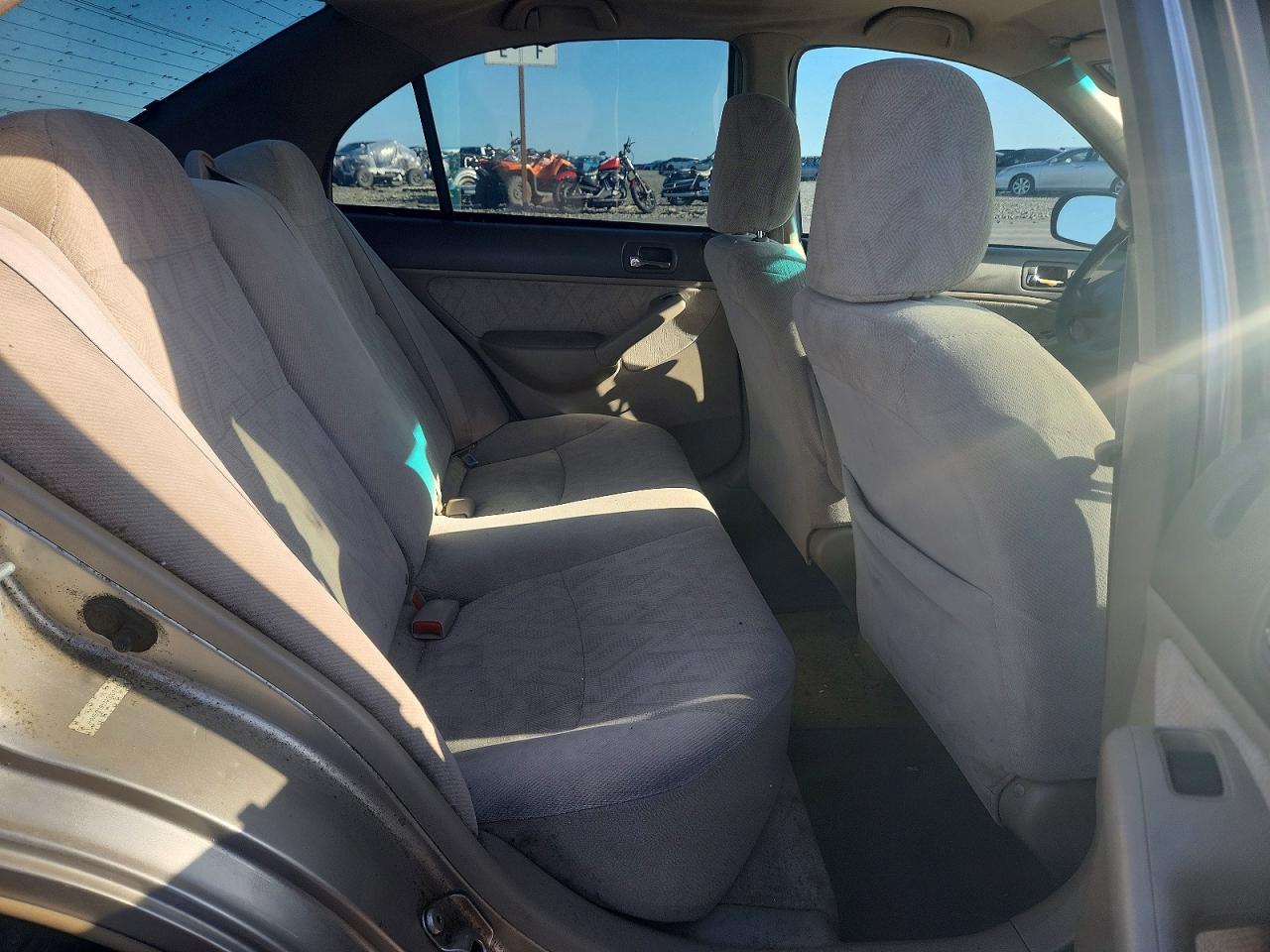 2002 Honda Civic Gold vin: JHMES16572S003119