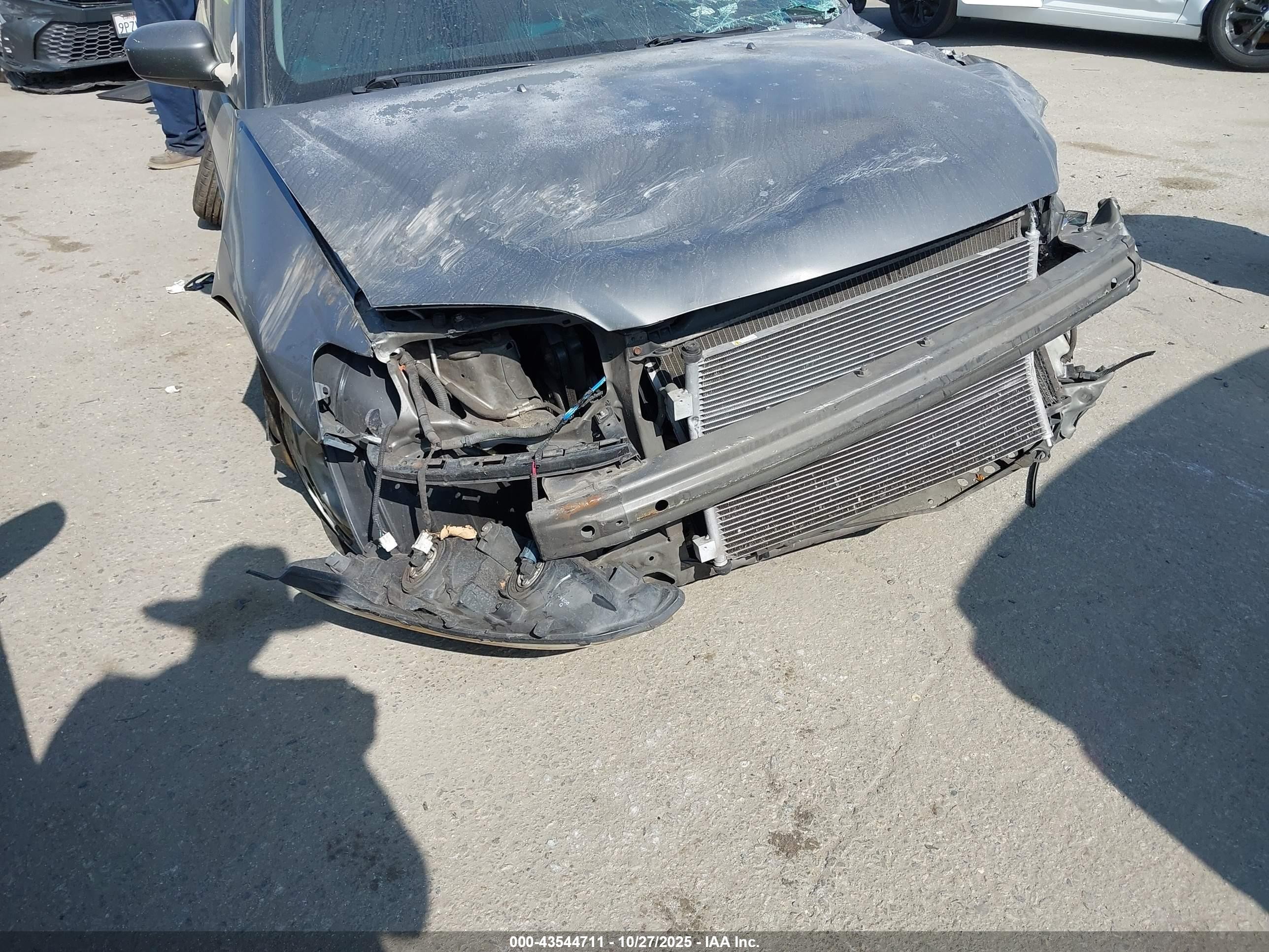 2004 Honda Civic Hybrid Серебряный vin: JHMES96604S022802